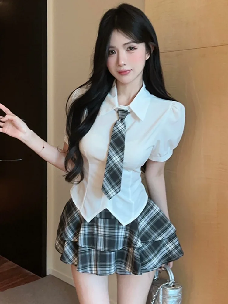 College Style Short Sleeve Plaid Shirt And High Waist Skirt Two Piece Set for Women Sweet Summer Fashion plus Size Available
College Style Short Sleeve Plaid Shirt And High Waist Skirt Two Piece Set for Women Sweet Summer Fashion plus Size Available
