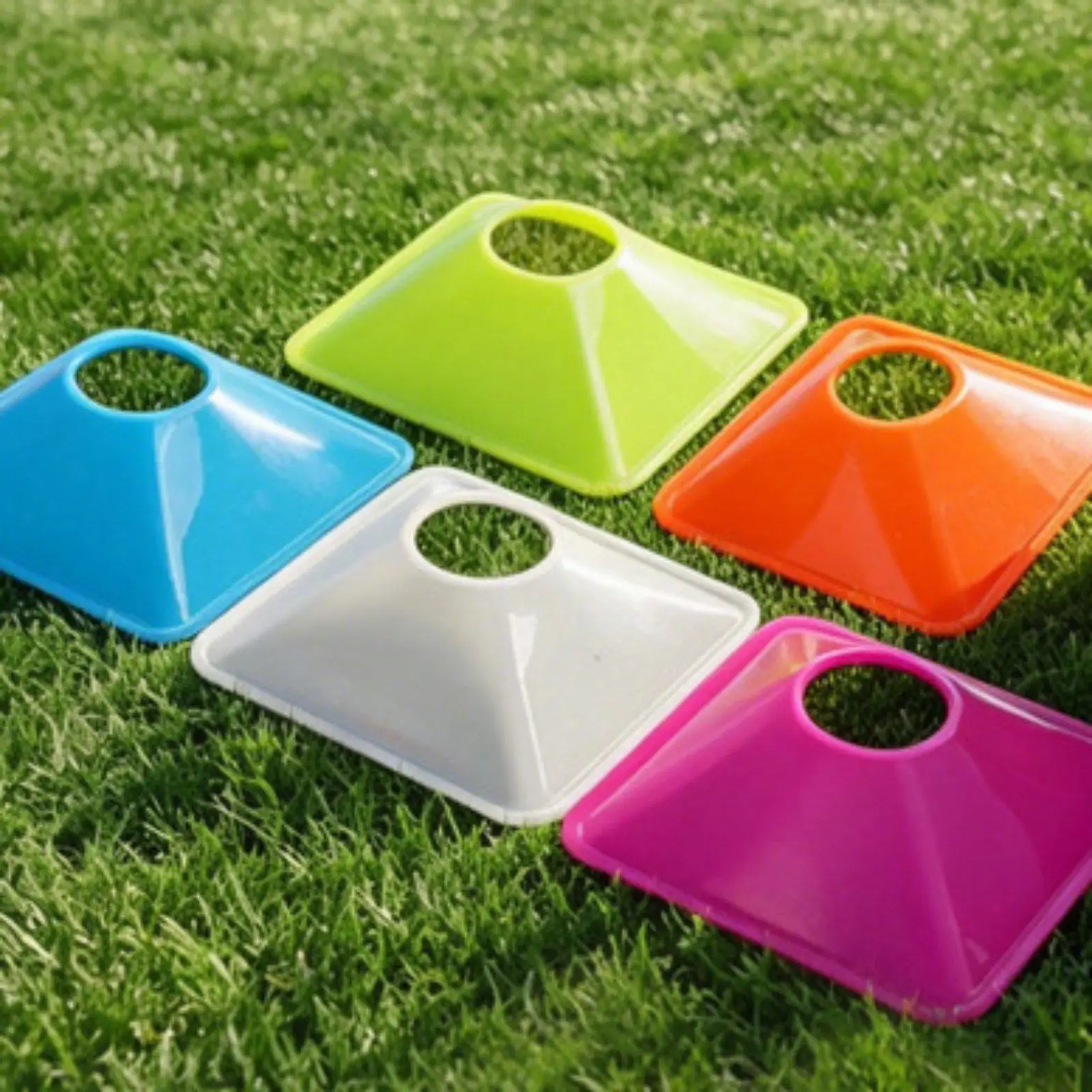 50Pcs Soccer Cones with Holder 12.5cm Marking Cones for Challenge Basketball Outdoor Indoor Field Cone Markers Exercise
50Pcs Soccer Cones with Holder 12.5cm Marking Cones for Challenge Basketball Outdoor Indoor Field Cone Markers Exercise