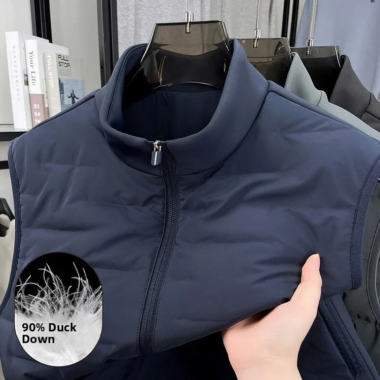 Легкий утепленный мужской жилет из 90% белого пуха, повседневный деловой стиль, воротник-стойка, застежка-молния, полиэстер
Легкий утепленный мужской жилет из 90% белого пуха, повседневный деловой стиль, воротник-стойка, застежка-молния, полиэстер