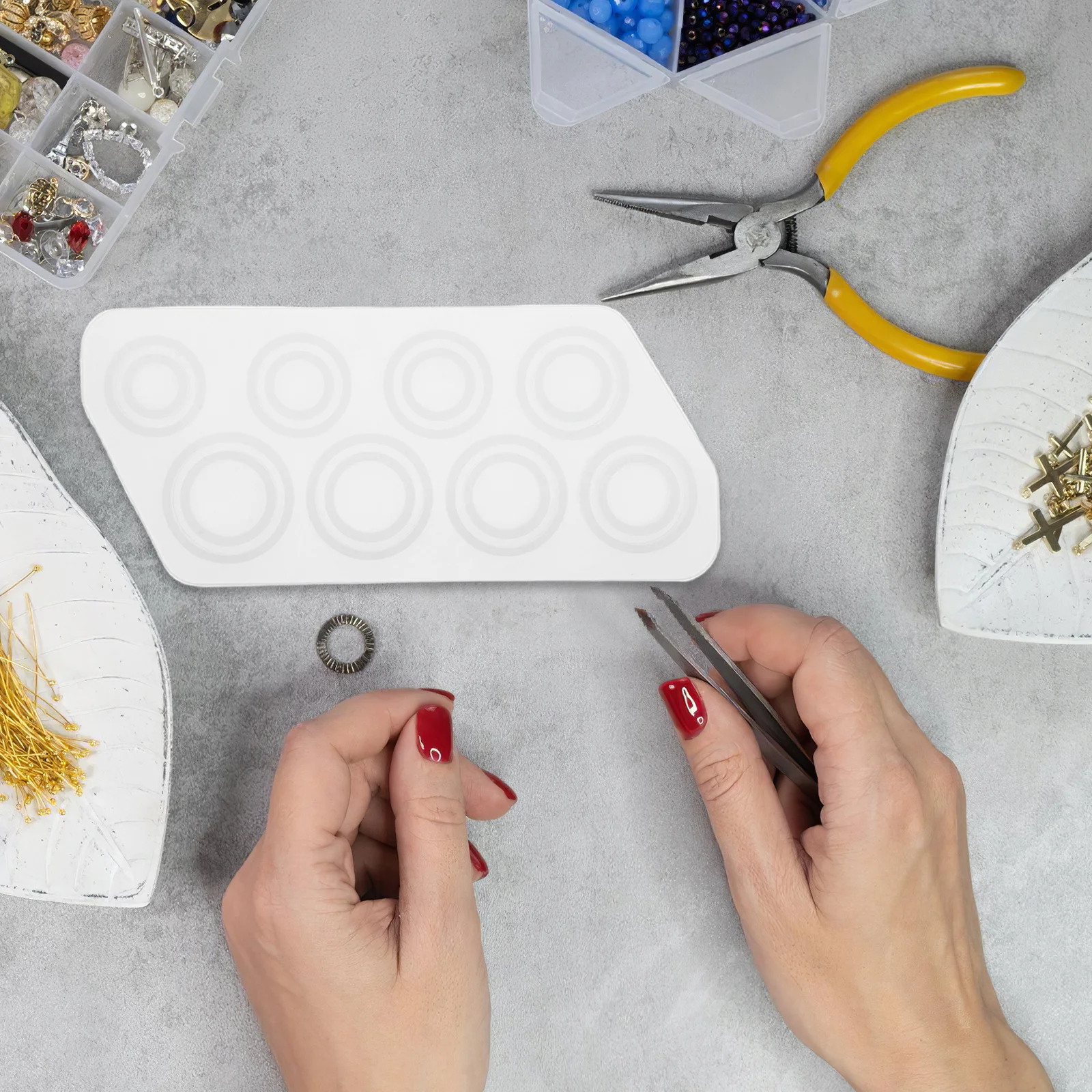 2pcs Epoxy Ring Jewelry Casting Mold Diy Crafts Reusable Transparent Easy Demolding Diy Resin Ring Molds For Pendants Ornaments
2pcs Epoxy Ring Jewelry Casting Mold Diy Crafts Reusable Transparent Easy Demolding Diy Resin Ring Molds For Pendants Ornaments