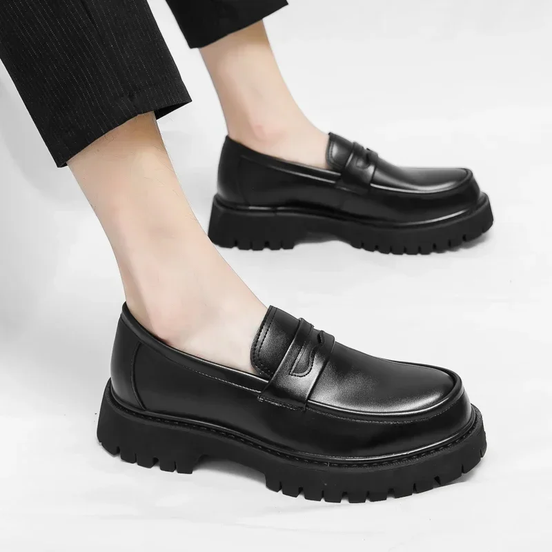 Fashion Simple Glossy Matte Finish Handmade Advanced Thick Bottom Casual Shoes for Men Oxford Luxurious Korean Leather Shoes
Fashion Simple Glossy Matte Finish Handmade Advanced Thick Bottom Casual Shoes for Men Oxford Luxurious Korean Leather Shoes