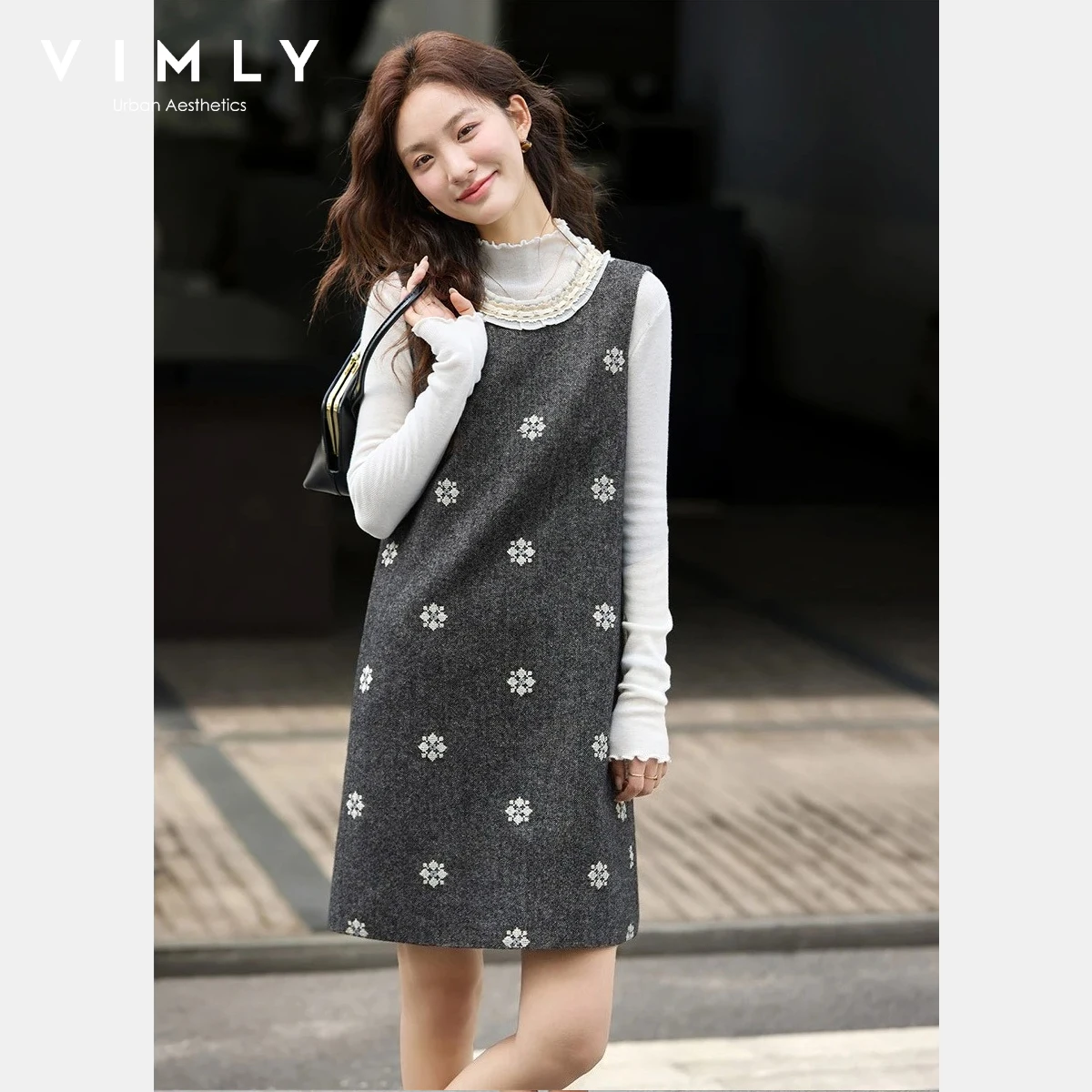 VIMLY Women's Elegant Embroidered Vest Dress Autumn 2025 Lace Round Neck Dresses Sleeveless Straight Knee-Length Skirt A3258
VIMLY Women's Elegant Embroidered Vest Dress Autumn 2025 Lace Round Neck Dresses Sleeveless Straight Knee-Length Skirt A3258