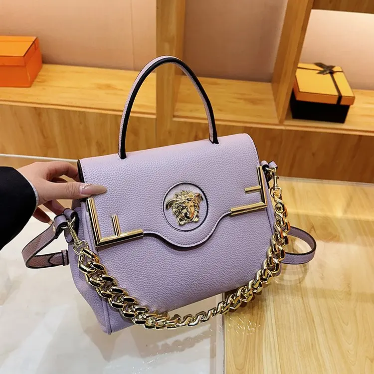 Street Style!2025 Trendy! Stylish Solid Tote Bag - Flip Closure, Niche Premium Shoulder Bag, Fashion Must-Have
Street Style!2025 Trendy! Stylish Solid Tote Bag - Flip Closure, Niche Premium Shoulder Bag, Fashion Must-Have
