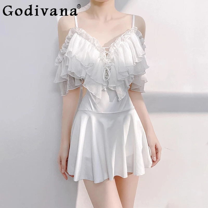 2025 New Ruffles Lace-up Dress One-piece Swimsuit Girl Summer Sexy V-neck Swim Vacation Party Solid Color Fairy Leisure Swimwear
2025 New Ruffles Lace-up Dress One-piece Swimsuit Girl Summer Sexy V-neck Swim Vacation Party Solid Color Fairy Leisure Swimwear