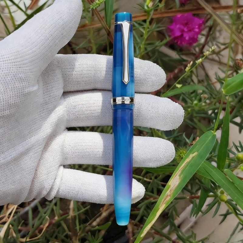 Перьевая ручка Penbbs 2026, небесно-голубая, с пером F 0.5 мм, роскошная, с абсорбером чернил, милый офисный подарок
Перьевая ручка Penbbs 2026, небесно-голубая, с пером F 0.5 мм, роскошная, с абсорбером чернил, милый офисный подарок