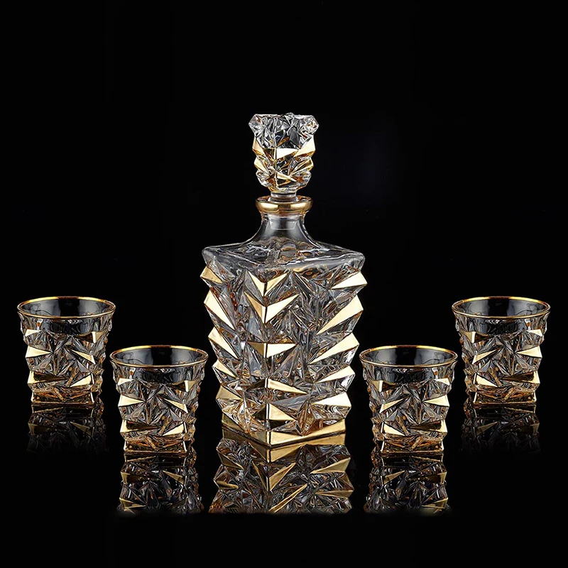 European thickened whiskey glass set large foreign wine glass crystal glass wine bottle creative wine set
European thickened whiskey glass set large foreign wine glass crystal glass wine bottle creative wine set