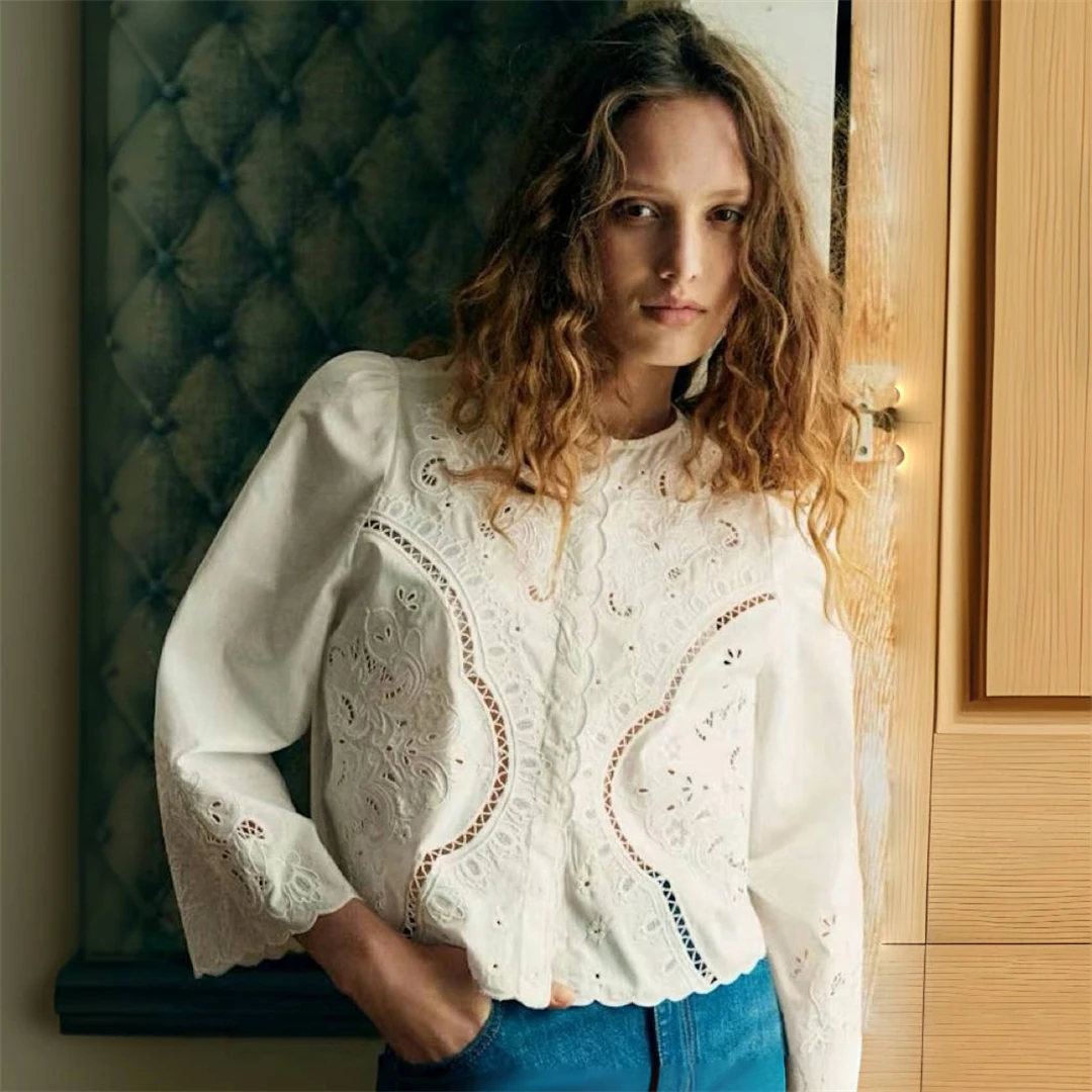 Paris Seza Hollow out Embroidered Floral Short Sleeve Long Shirt Women's Loose Fit Cotton Summer Fashion French Style Top
Paris Seza Hollow out Embroidered Floral Short Sleeve Long Shirt Women's Loose Fit Cotton Summer Fashion French Style Top