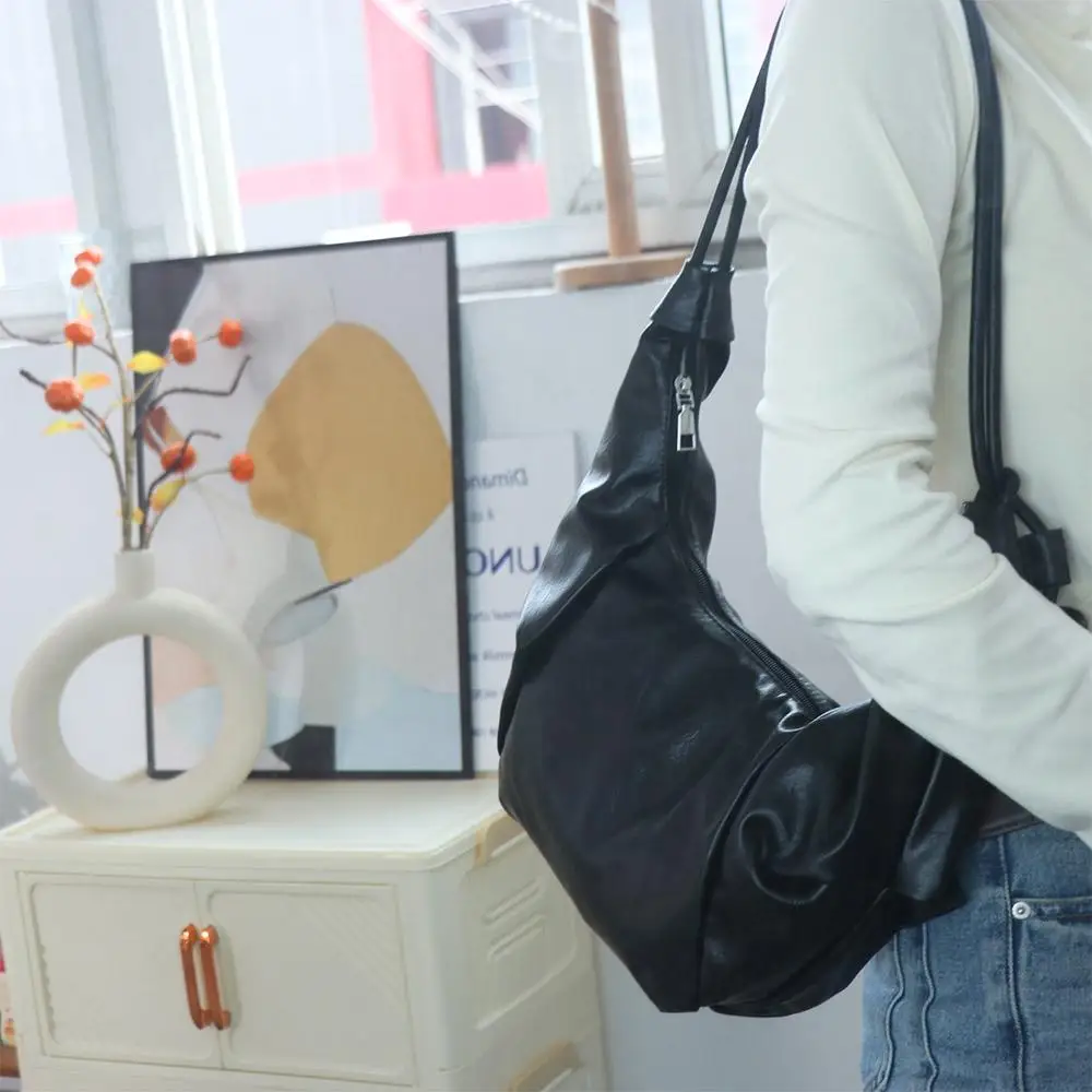 Simple PU Leather Underarm Hobo Bag Handbag Commute Half-moon Bag Large Capacity Single Shoulder Dumpling Bag Girls
Simple PU Leather Underarm Hobo Bag Handbag Commute Half-moon Bag Large Capacity Single Shoulder Dumpling Bag Girls