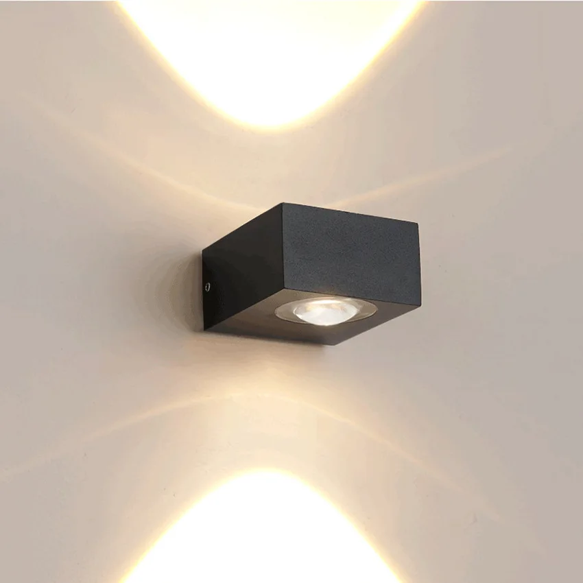 Nordic Simple Modern Creative Personality Living Room LED Aluminum Wall Lamp Garden Villa Courtyard Outdoor Waterproof Spotlight
Nordic Simple Modern Creative Personality Living Room LED Aluminum Wall Lamp Garden Villa Courtyard Outdoor Waterproof Spotlight
