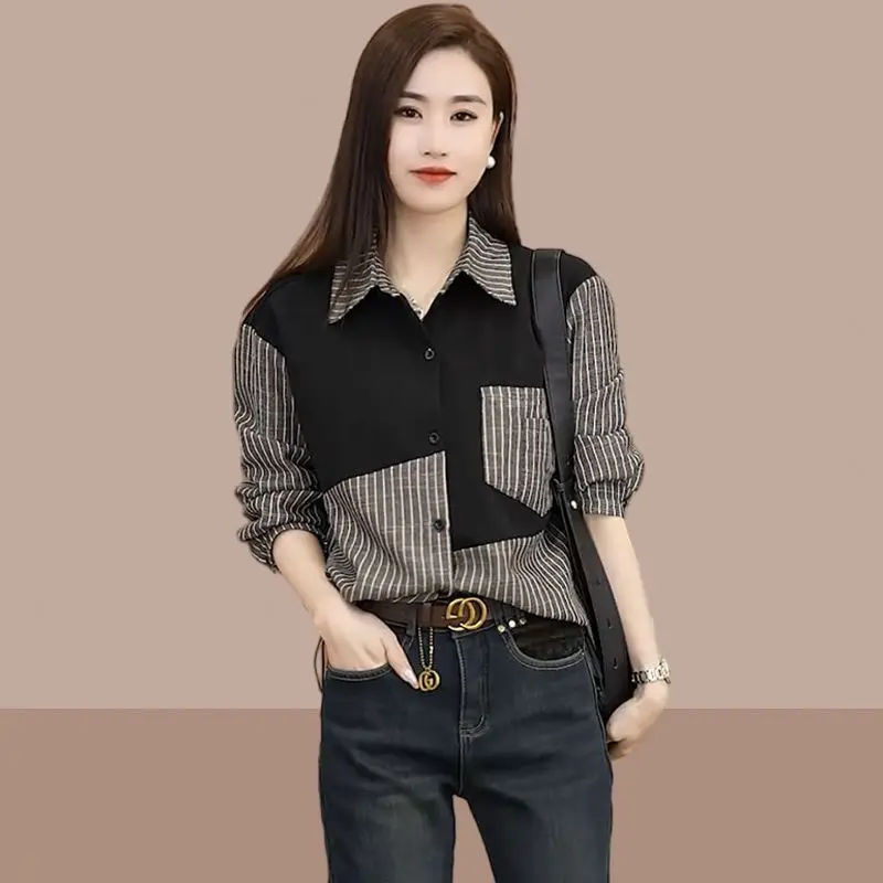 2025 Spring and Autumn Casual Women Shirts Women Small Popular Button Patchwork Tops Striped Bottoming All-match Elegant Shirts
2025 Spring and Autumn Casual Women Shirts Women Small Popular Button Patchwork Tops Striped Bottoming All-match Elegant Shirts
