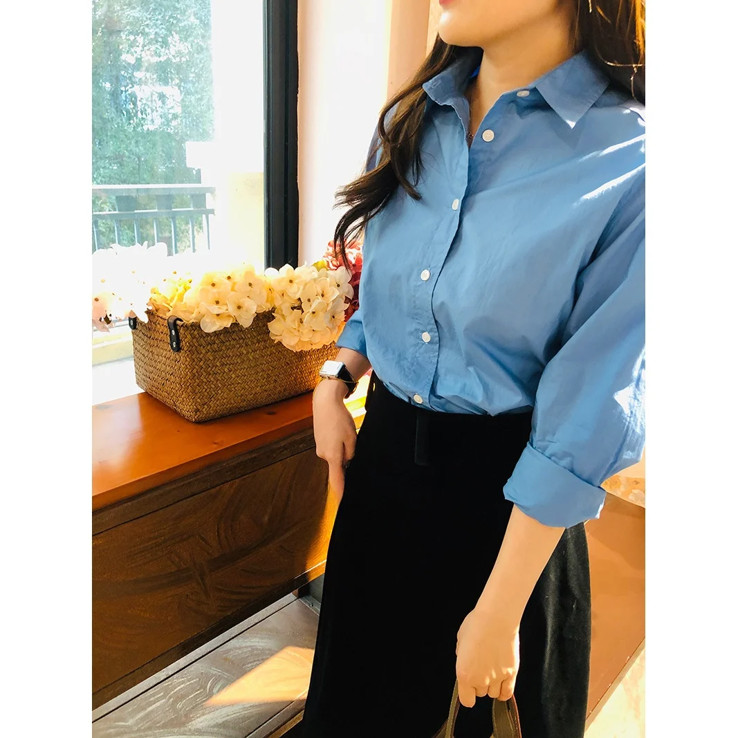 Элегантная офисная блузка Sli для женщин, синяя, из хлопка, на пуговицах, с отложным воротником, однотонная, удобная для работы, весна 2023
Элегантная офисная блузка Sli для женщин, синяя, из хлопка, на пуговицах, с отложным воротником, однотонная, удобная для работы, весна 2023