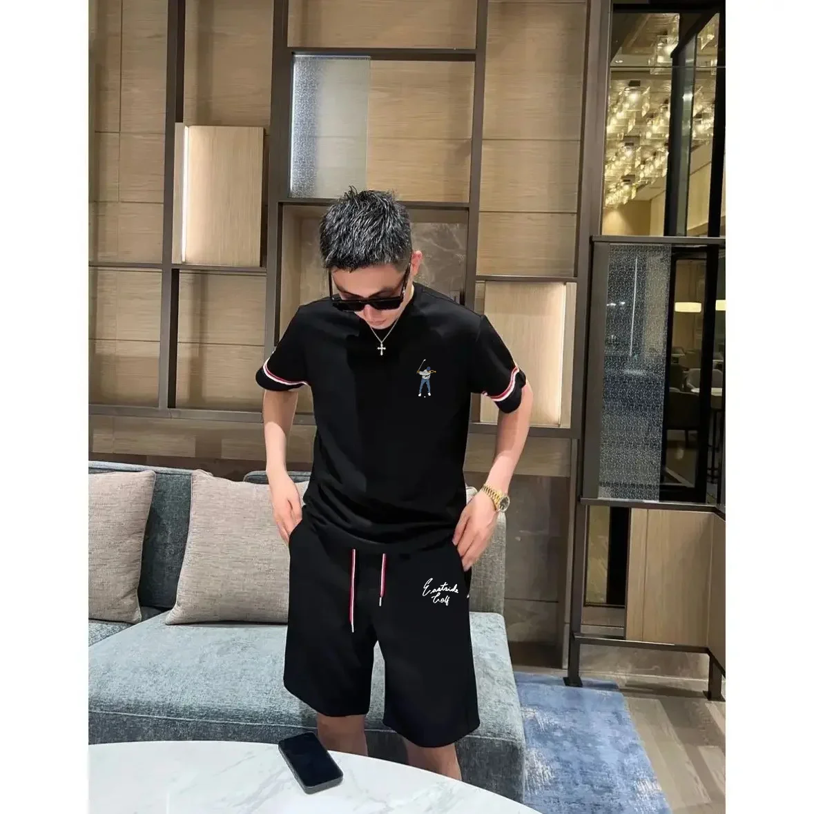 Men's Golf Suits Casual Short Sleeve+ Golf Shorts Sports Two Piece Set 2025 New Summer Golf Sets Luxury Brand Men's Golf Wear
Men's Golf Suits Casual Short Sleeve+ Golf Shorts Sports Two Piece Set 2025 New Summer Golf Sets Luxury Brand Men's Golf Wear