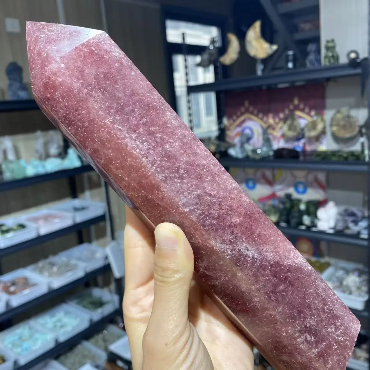 Natural Strawberry Quartz Crystal Tower, With Healing Properties, Suitable For Home And Office Decoration, For Purification And
Natural Strawberry Quartz Crystal Tower, With Healing Properties, Suitable For Home And Office Decoration, For Purification And