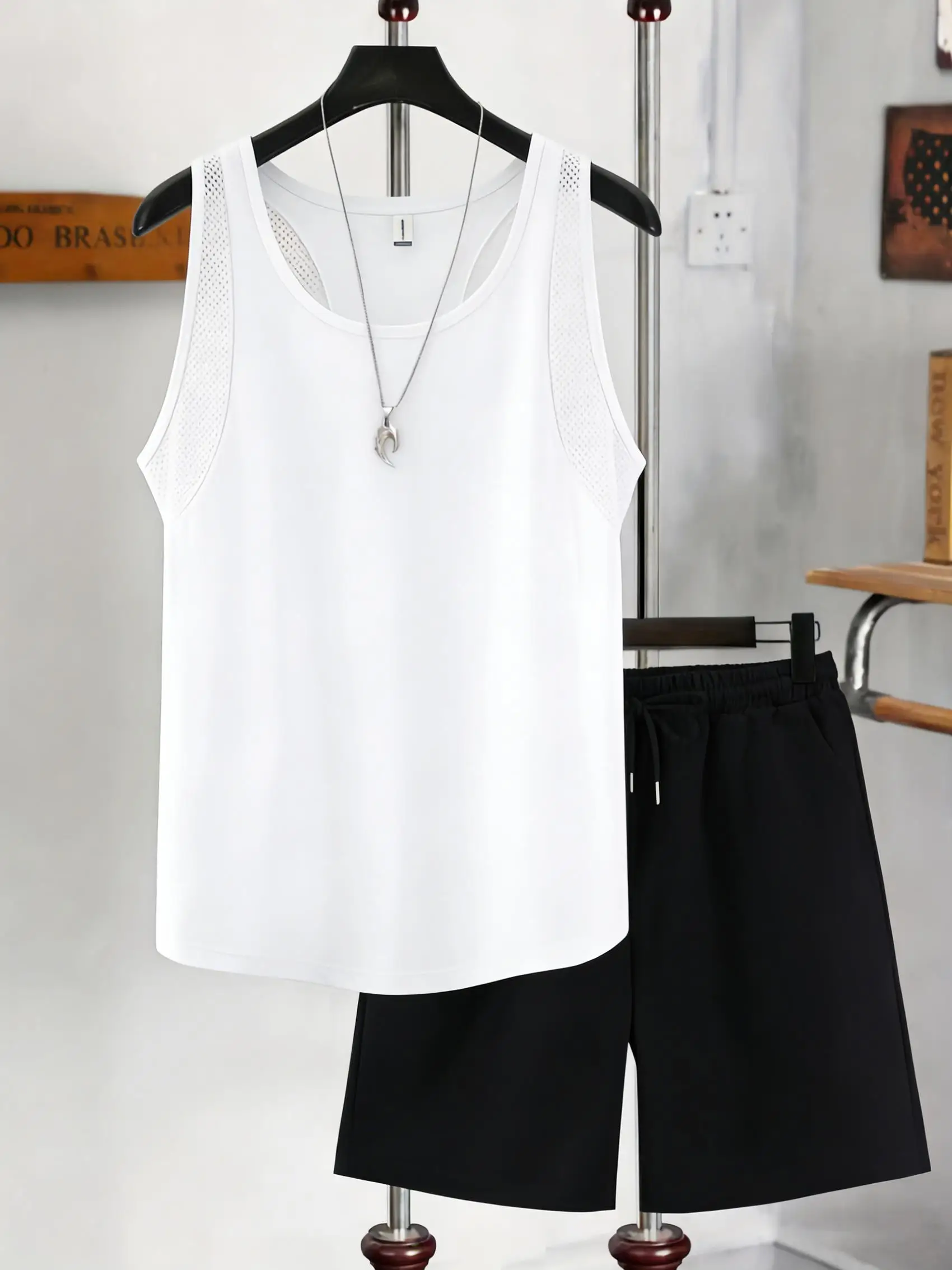 Mesh vest Black & White Solid Men Reticular Vest Fashion Breathable Sleeveless Summer Basics Shorts Unisex O-Neck Clothes
Mesh vest Black & White Solid Men Reticular Vest Fashion Breathable Sleeveless Summer Basics Shorts Unisex O-Neck Clothes
