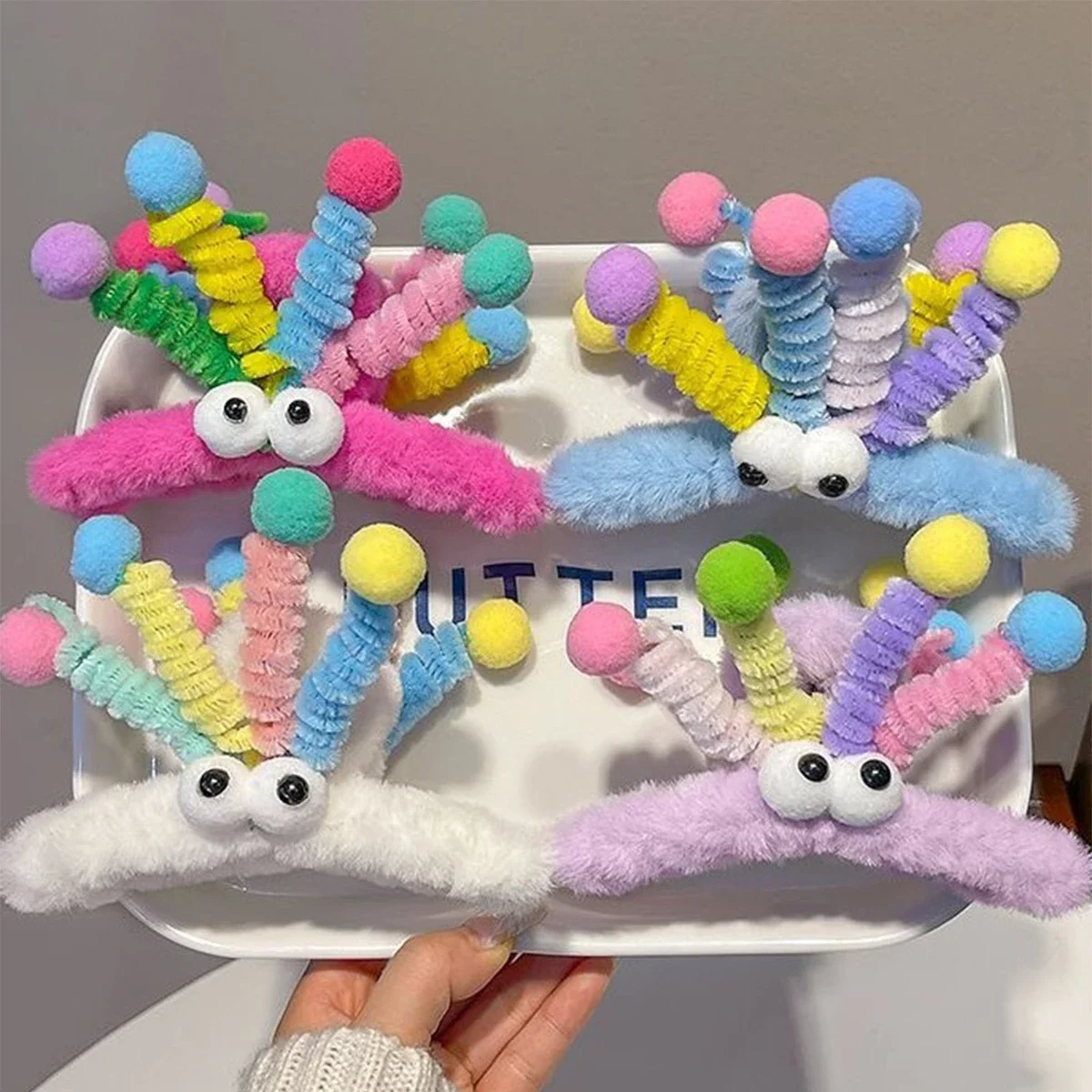 Plush Duck Hair Clips for Girls - Funny Cute Duck Beak Bang Clips, Soft Barrettes & Women Hair Accessories, Novelty Hairpins
Plush Duck Hair Clips for Girls - Funny Cute Duck Beak Bang Clips, Soft Barrettes & Women Hair Accessories, Novelty Hairpins