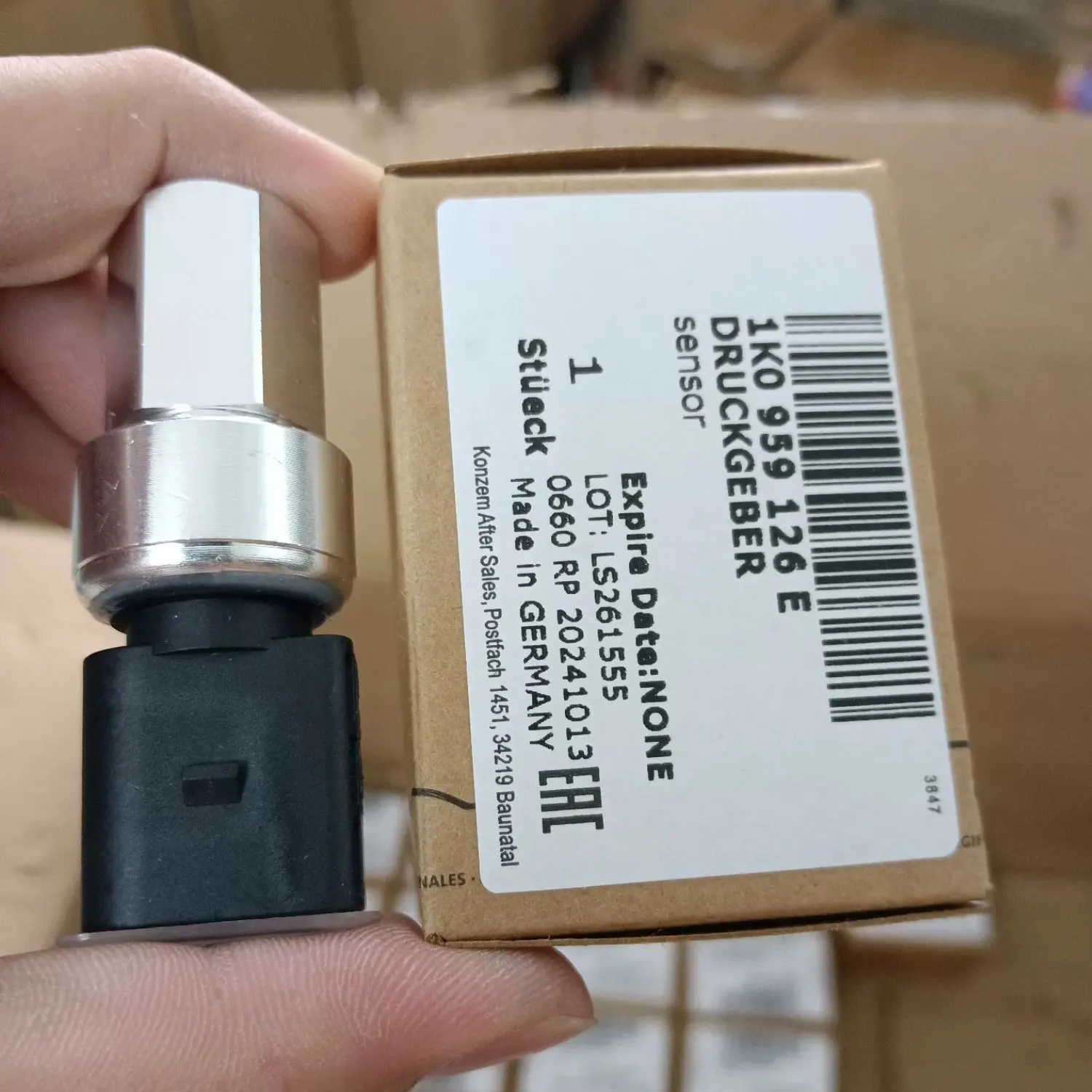 A/C Pressure Sensor Switch 1K0 959 126 E For VW Audi Seat Skoda
A/C Pressure Sensor Switch 1K0 959 126 E For VW Audi Seat Skoda