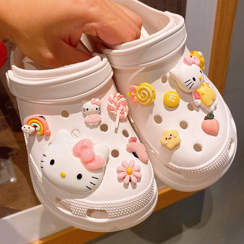 Disney StellaLou Lotso Hello Kitty Clogs charms DIY 3D stere Shoe Flower Decorative Buckles Detachable for Clogs Decorations
Disney StellaLou Lotso Hello Kitty Clogs charms DIY 3D stere Shoe Flower Decorative Buckles Detachable for Clogs Decorations