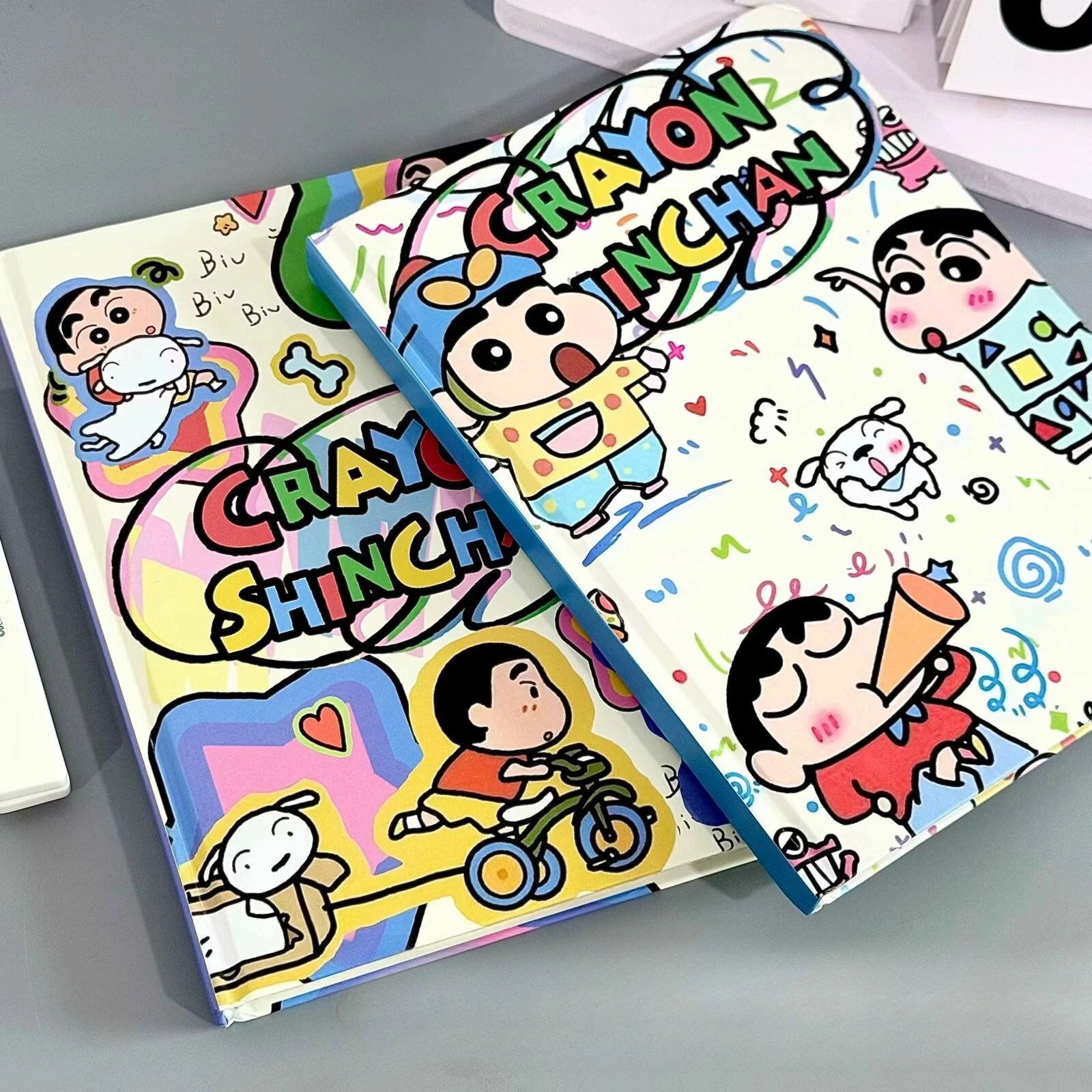 Crayon Shin-chan's new cute A5 hard-shell notebook, student full-color illustrated inner page notebook, birthday gifts
Crayon Shin-chan's new cute A5 hard-shell notebook, student full-color illustrated inner page notebook, birthday gifts