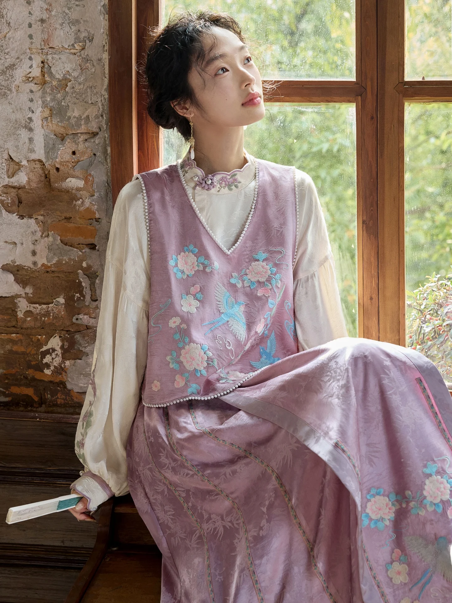 Embroidered Floral Set Heavy Embroidery T Top And Skirt Traditional Chinese Sle Spring Faion Women's Ensemble
Embroidered Floral Set Heavy Embroidery T Top And Skirt Traditional Chinese Sle Spring Faion Women's Ensemble