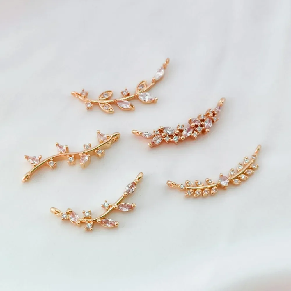14K Gold-plated, Zircon Inlaid, Branch and Leaf Curved Link Pendant, Hair Accessory, DIY Handmade Jewelry Accessory
14K Gold-plated, Zircon Inlaid, Branch and Leaf Curved Link Pendant, Hair Accessory, DIY Handmade Jewelry Accessory
