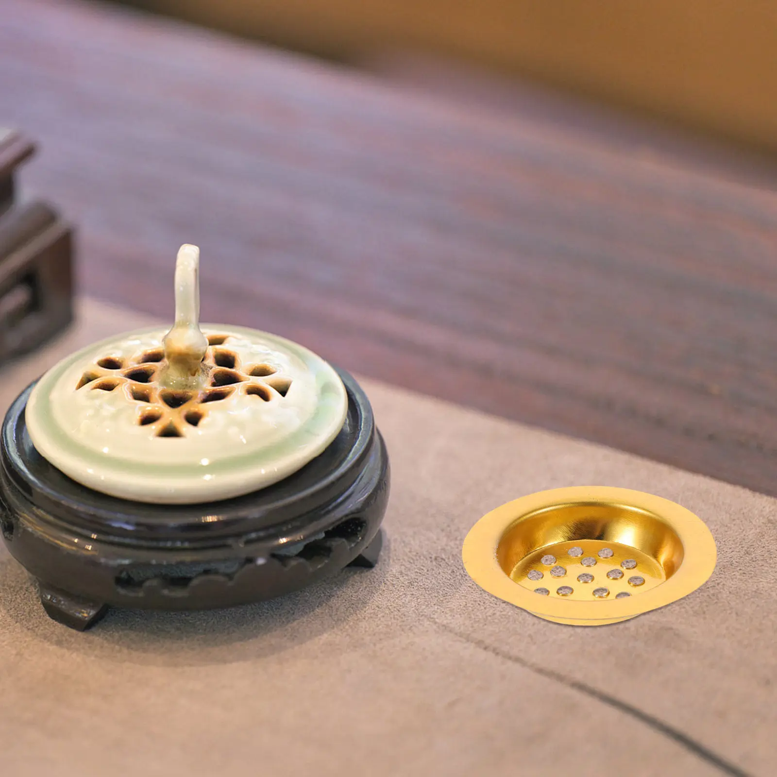 10Pcs Incense Accessories Gold Tone Perforated Censer Cup Insert for Resin Oud Bakhoor Charcoal Disc Holder Meditation Yoga
10Pcs Incense Accessories Gold Tone Perforated Censer Cup Insert for Resin Oud Bakhoor Charcoal Disc Holder Meditation Yoga