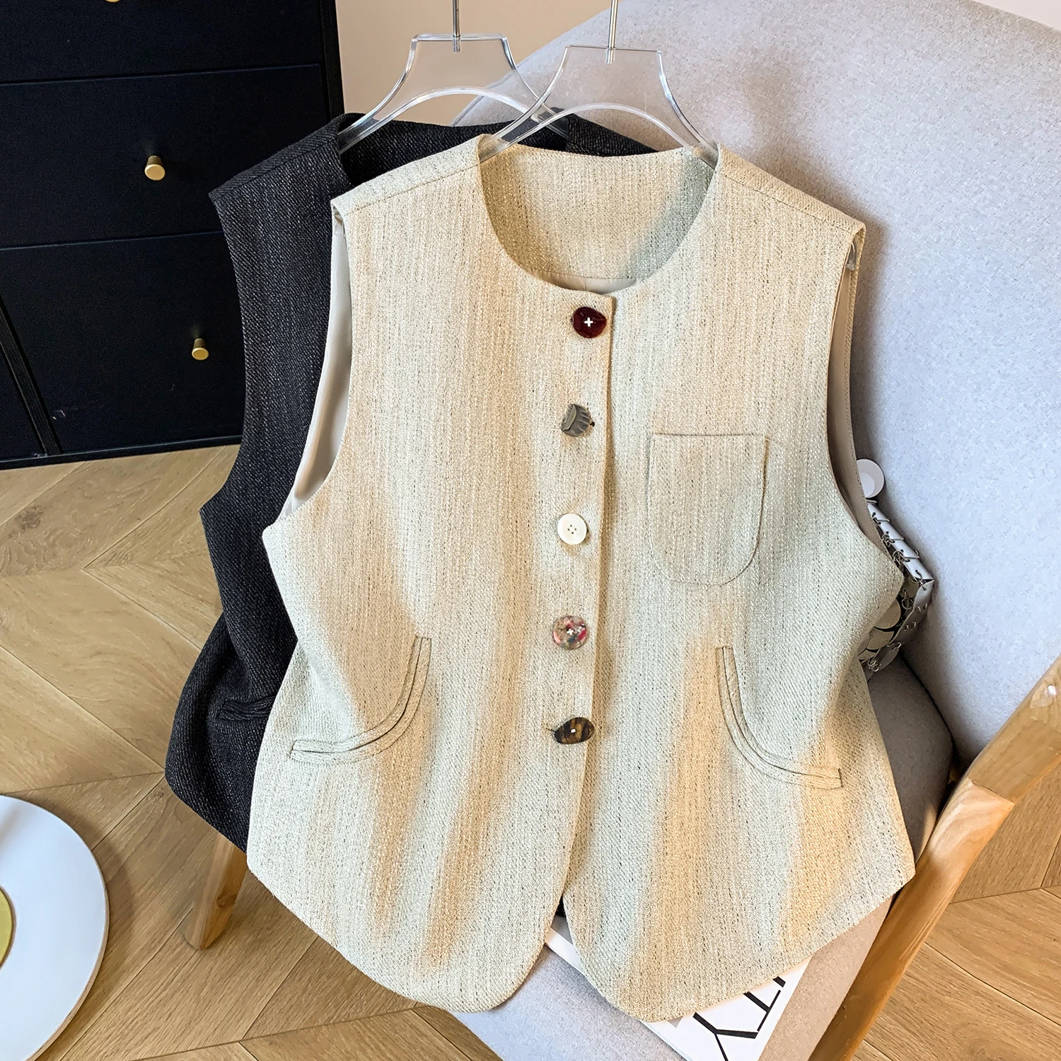 Хлопковый льняной костюм, жилет, женская свободная верхняя одежда, топ на бретелях, круглый, с одной пуговицей, цветной, для поездок на работу
Хлопковый льняной костюм, жилет, женская свободная верхняя одежда, топ на бретелях, круглый, с одной пуговицей, цветной, для поездок на работу