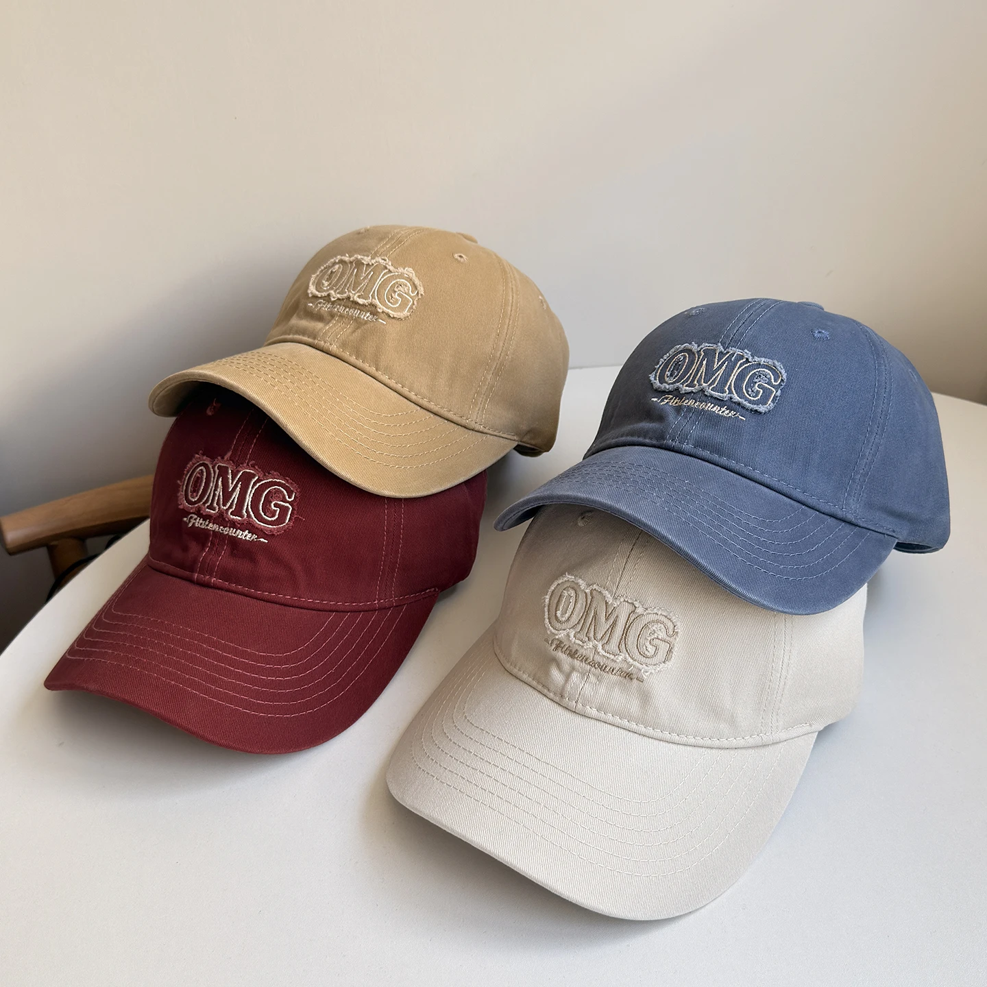 Baseball Cap with Embroidered Letters, Versatile Wide Brim, Small Face Duckbill Cap for Men, Outdoor Casual Trendy Brand
Baseball Cap with Embroidered Letters, Versatile Wide Brim, Small Face Duckbill Cap for Men, Outdoor Casual Trendy Brand