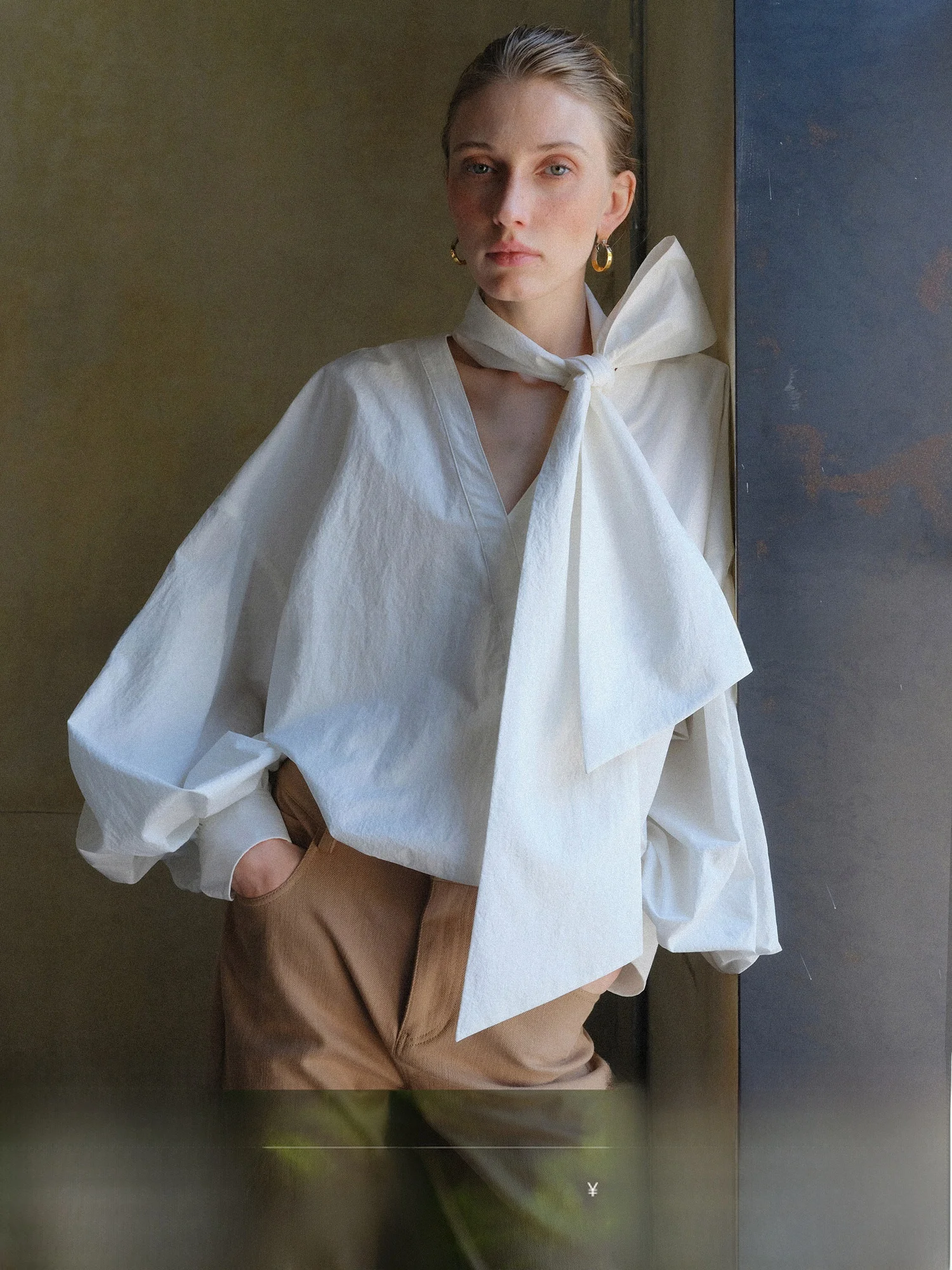 Pure Cotton V-ne Knot irt 3D Weaving Belt Casual Loose Fit Women's Premium Faion Spring Summer irt
Pure Cotton V-ne Knot irt 3D Weaving Belt Casual Loose Fit Women's Premium Faion Spring Summer irt