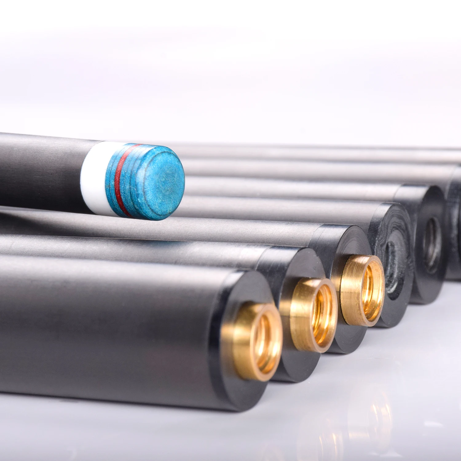 High-performance 1/2 split carbon fiber cue shaft, maple & ebony joint, support OEM & ODM
High-performance 1/2 split carbon fiber cue shaft, maple & ebony joint, support OEM & ODM