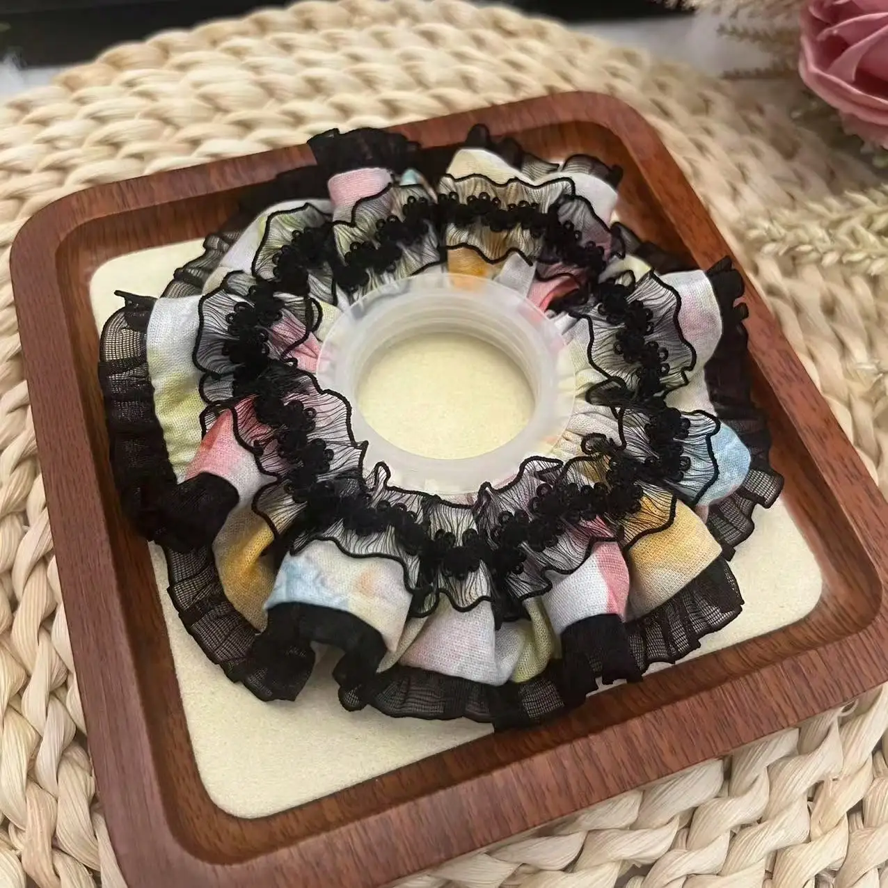 1pc New Dopamine Color Double-Layer Lace Edge Cake Style Handmade Hair Tie Hair Rope Headband Hair Accessory
1pc New Dopamine Color Double-Layer Lace Edge Cake Style Handmade Hair Tie Hair Rope Headband Hair Accessory