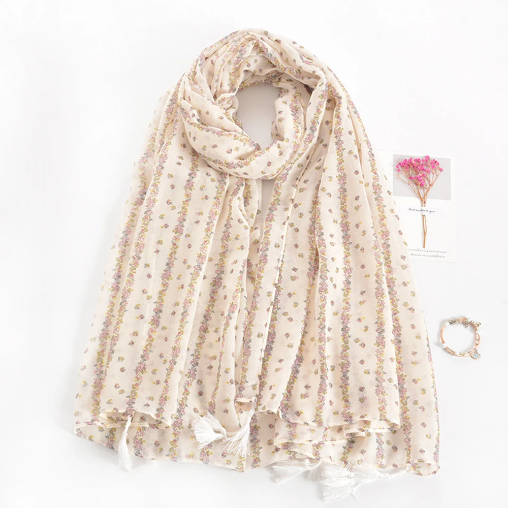 2022 New Small Flower Pattern Tassel Scarf Shawls Women Long Soft Travel Floral Hijab Wrap Scarves Free Shipping
2022 New Small Flower Pattern Tassel Scarf Shawls Women Long Soft Travel Floral Hijab Wrap Scarves Free Shipping