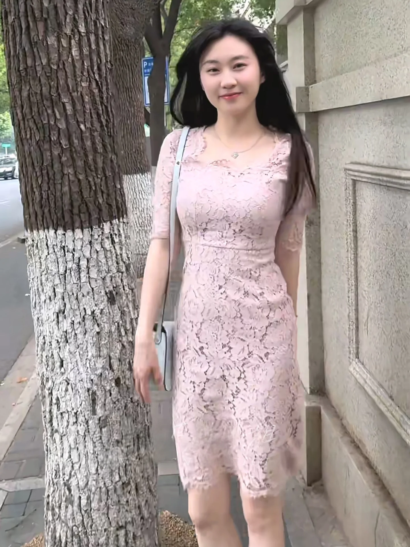 Elegant Lace Midi Sleeve Dress Women's Slimming Hollow out Wrap around Skirt Date Beautiful Short Skirt French Style Casual Wear
Elegant Lace Midi Sleeve Dress Women's Slimming Hollow out Wrap around Skirt Date Beautiful Short Skirt French Style Casual Wear