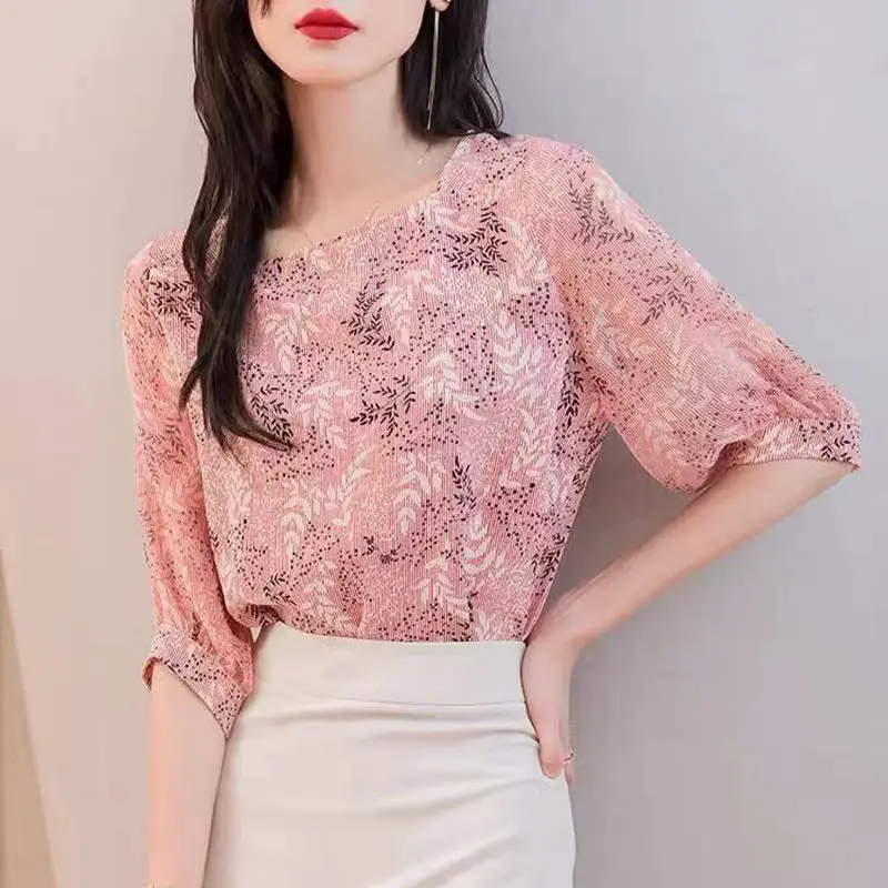 Chiffon Blouse Women's Floral Short Sleeves Summer New Temperament Elegant Loose Versatile Mid-sleeve Top
Chiffon Blouse Women's Floral Short Sleeves Summer New Temperament Elegant Loose Versatile Mid-sleeve Top