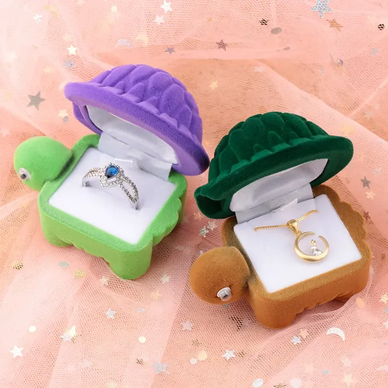1 piece lovely Velvet tortoise gift box jewelry box wedding ring box Necklace Ring Case Earrings Holder for jewelry display
1 piece lovely Velvet tortoise gift box jewelry box wedding ring box Necklace Ring Case Earrings Holder for jewelry display