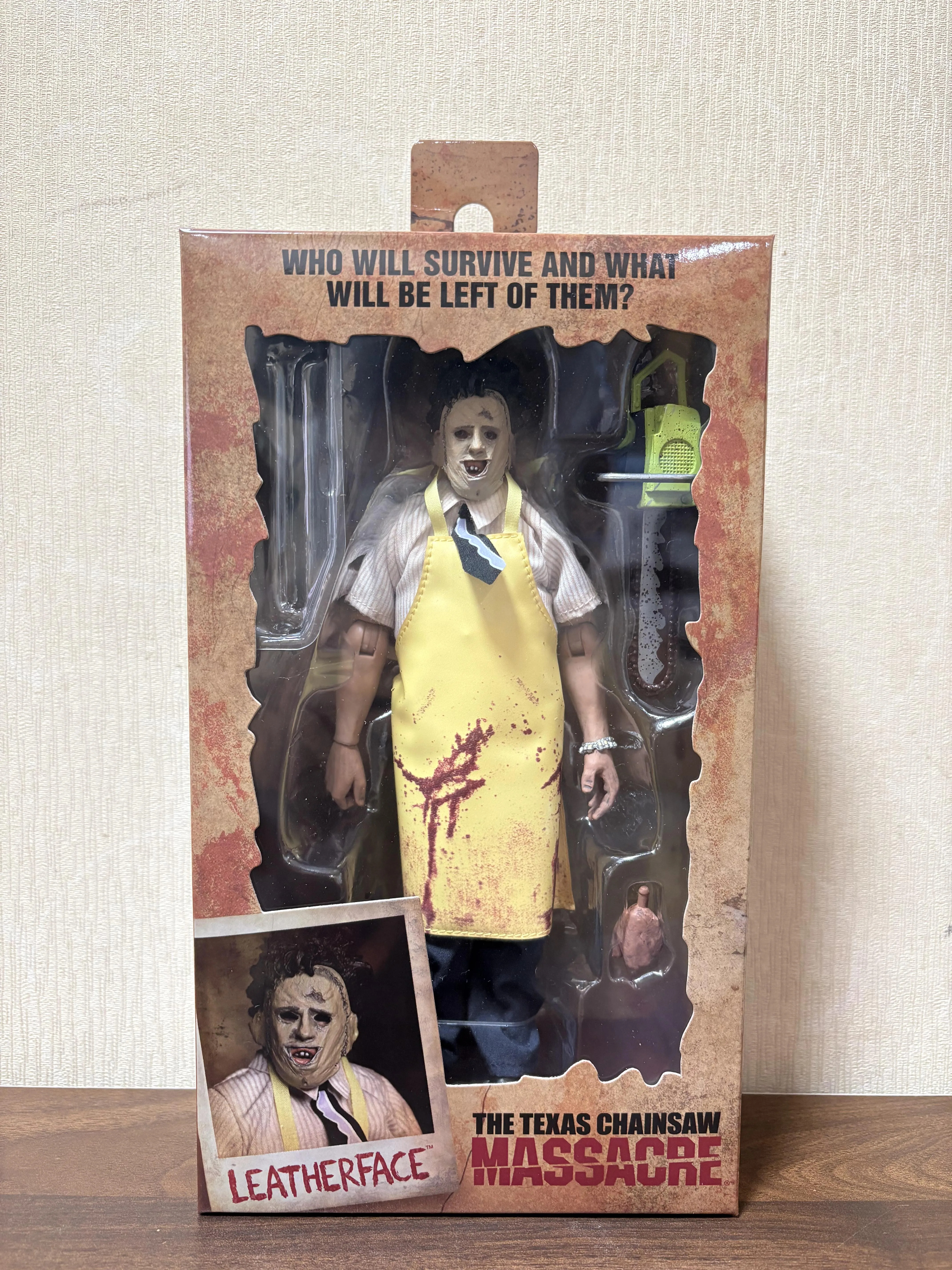 NECA Texas Chainsaw Massacre - Leatherface 8" Clothed Action Figure Model Doll Garage Kit
NECA Texas Chainsaw Massacre - Leatherface 8" Clothed Action Figure Model Doll Garage Kit
