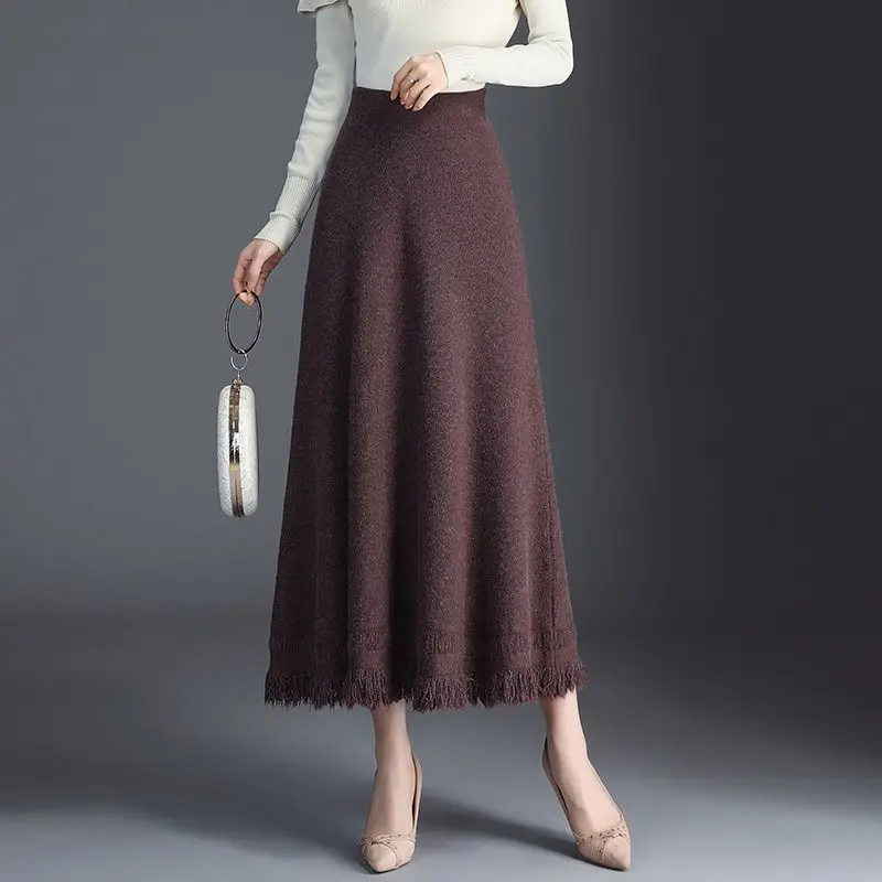 Knitted skirt female autumn winter 2023 half skirt Medium long a-line skirt casual solid Small versatile wool skirt female tops
Knitted skirt female autumn winter 2023 half skirt Medium long a-line skirt casual solid Small versatile wool skirt female tops