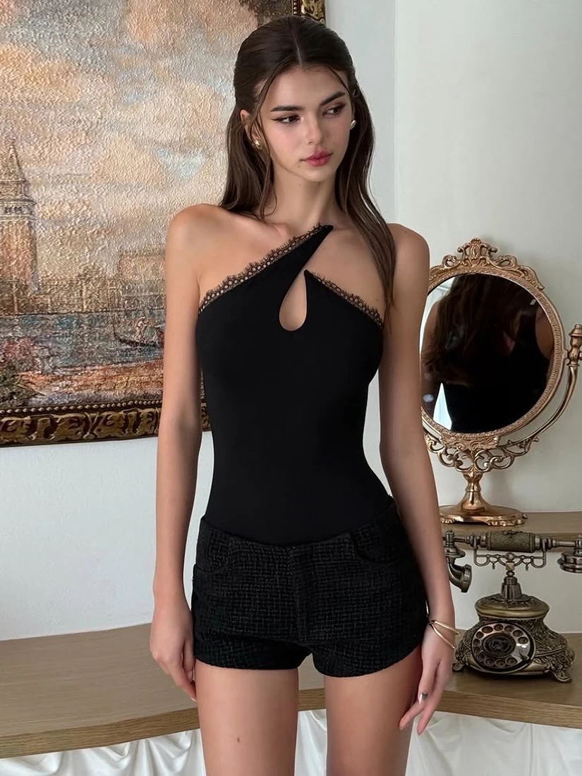 Sweet Cool Girl's Lace Trimmed Off-Shoulder Jumpsuit Women's Slim Fit Top Versatile High Waist Short Pants Polyester Fabric
Sweet Cool Girl's Lace Trimmed Off-Shoulder Jumpsuit Women's Slim Fit Top Versatile High Waist Short Pants Polyester Fabric