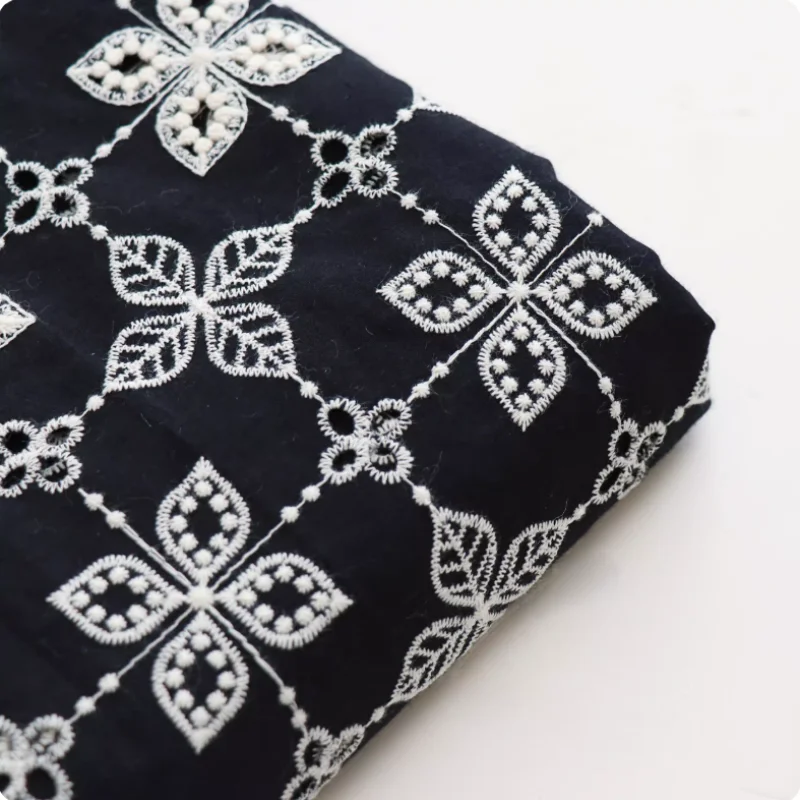 Black hollowed-out embroidered cotton fabric for ethnic-style dress shirt clothing fabric and accessories diy handmade fabric 
Black hollowed-out embroidered cotton fabric for ethnic-style dress shirt clothing fabric and accessories diy handmade fabric
