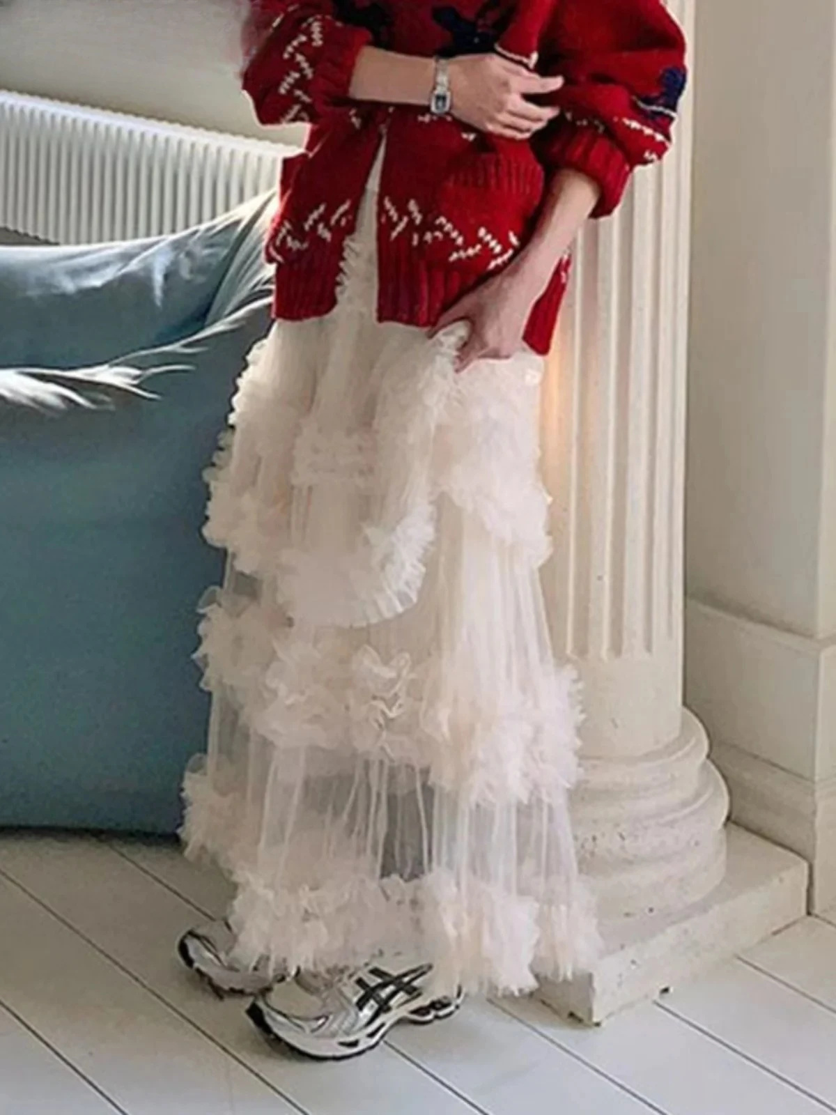Fashionable Versatile High Waist Solid Color Long Skirts for Women Spring New Retro Sweet Girls Fungus Edge Cake Mesh Skirt
Fashionable Versatile High Waist Solid Color Long Skirts for Women Spring New Retro Sweet Girls Fungus Edge Cake Mesh Skirt