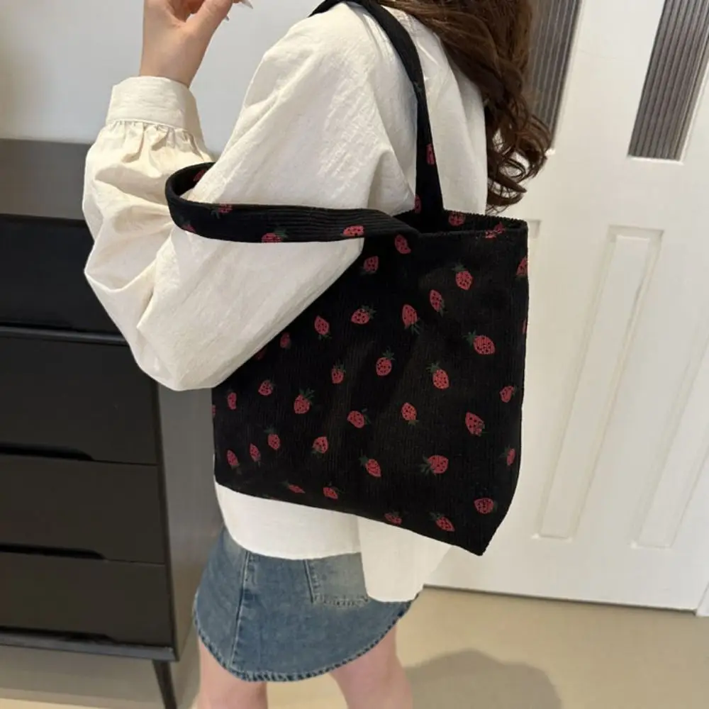 Large Capacity Strawberry Tote Bag Printing Underarm Bag Women Shoulder Bag Shopping Bag Korean Style Corduroy Handbag Outdoor
Large Capacity Strawberry Tote Bag Printing Underarm Bag Women Shoulder Bag Shopping Bag Korean Style Corduroy Handbag Outdoor