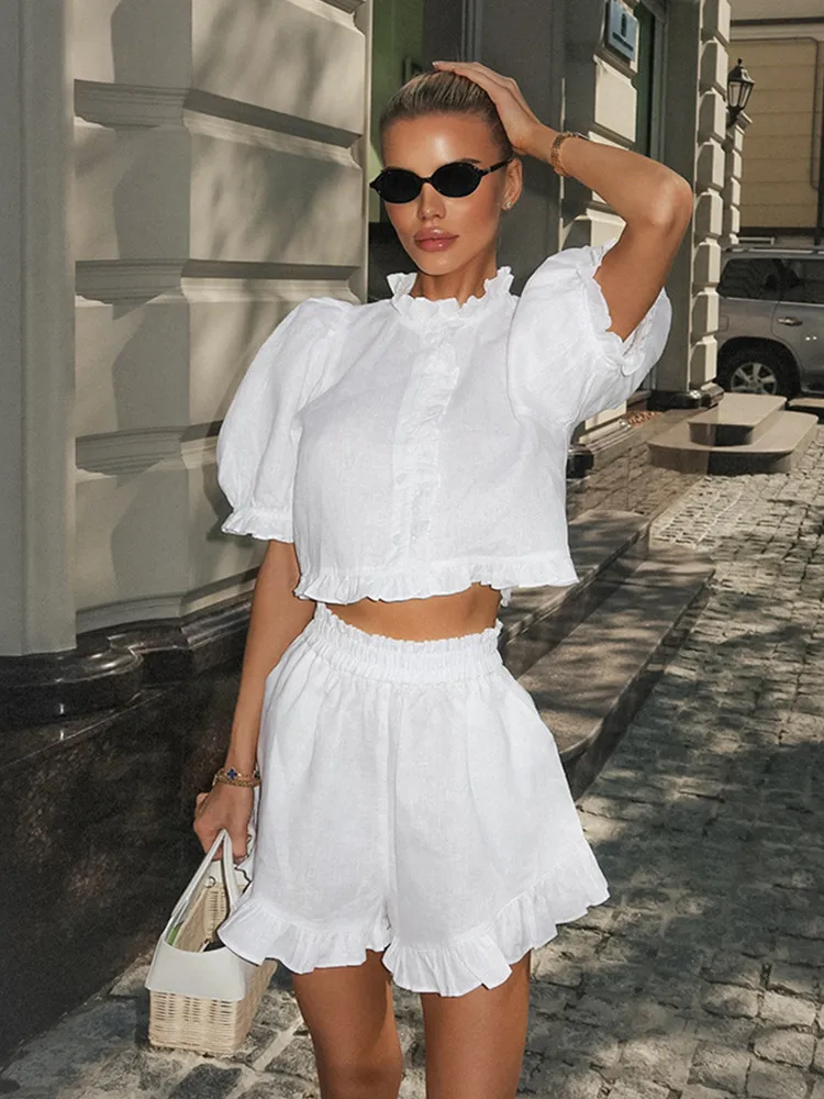 BKLD New 2025 Autumn Commuter Set Women Clothing Stand Collar Puff Sleeve Ruffles Tops Shorts Casual Two Piece Sets Outfits
BKLD New 2025 Autumn Commuter Set Women Clothing Stand Collar Puff Sleeve Ruffles Tops Shorts Casual Two Piece Sets Outfits