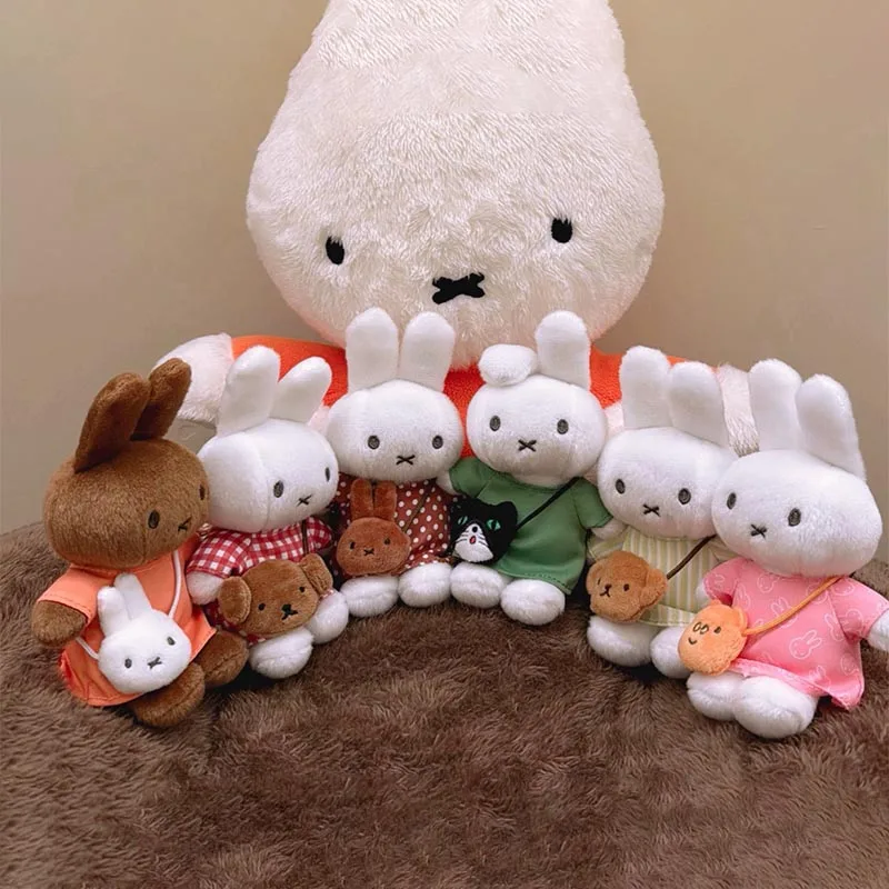 Подлинная загадочная коробка Miffy, серия путешествий, плюшевая слепая коробка, брелок, аниме-фигурки, кукла, украшение, рождественские коллекционные подарочные игрушки
Подлинная загадочная коробка Miffy, серия путешествий, плюшевая слепая коробка, брелок, аниме-фигурки, кукла, украшение, рождественские коллекционные подарочные игрушки