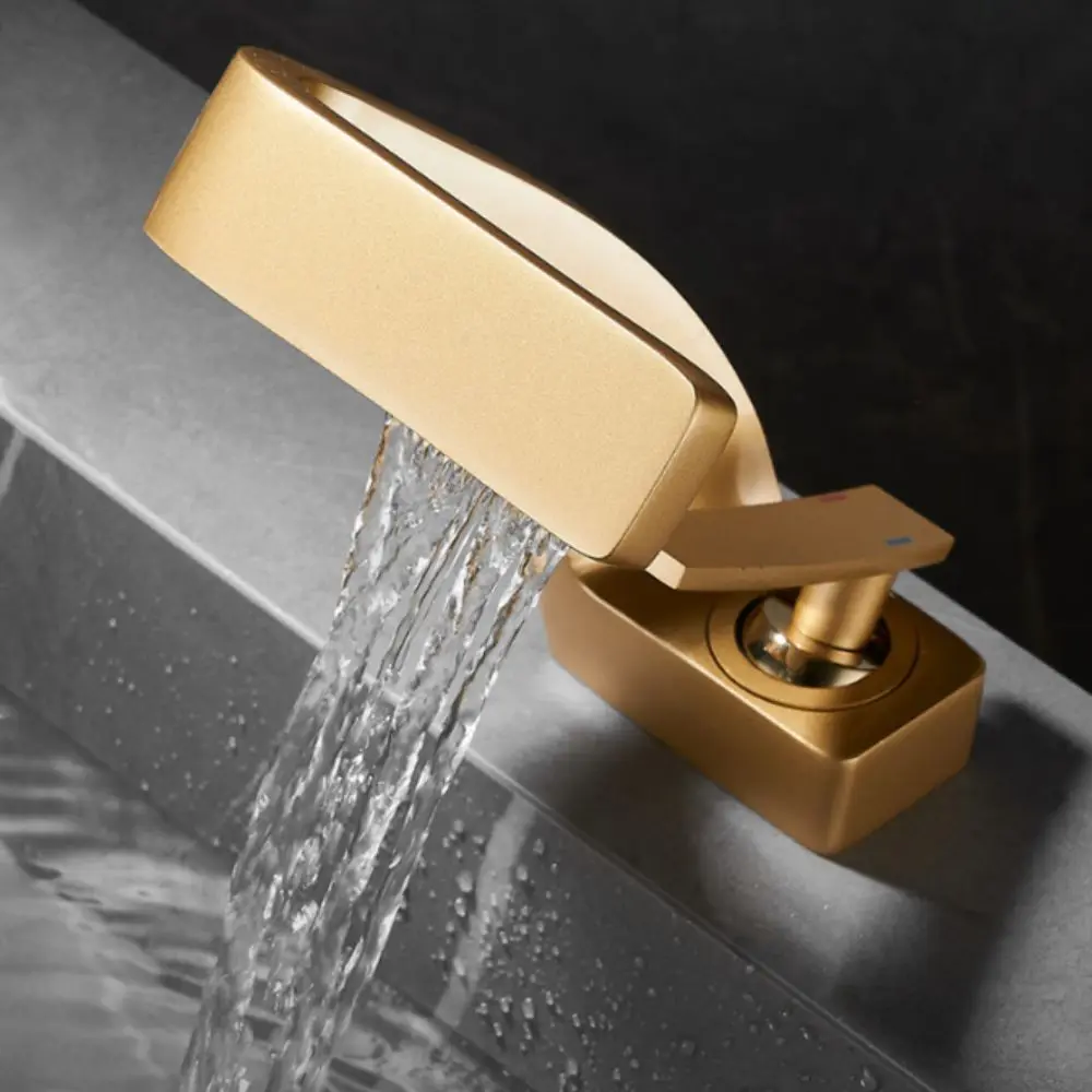 Matte Golden White Basin Faucet Brushed Gold Single Handle Mixer Tap Hot Cold Water Black Chrome Bathroom Sink Faucet
Matte Golden White Basin Faucet Brushed Gold Single Handle Mixer Tap Hot Cold Water Black Chrome Bathroom Sink Faucet