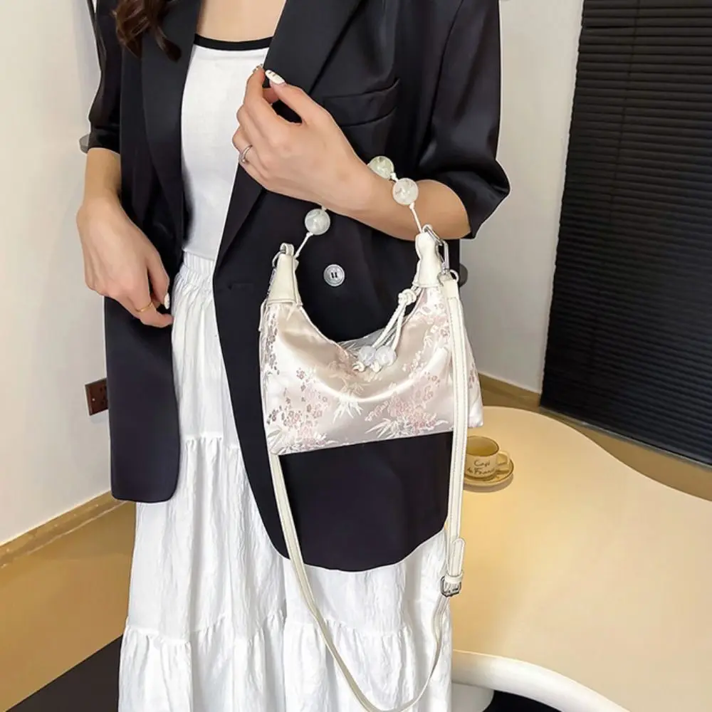 Pearl Chinese Style Crossbody Bag Elegant Cheongsam Accessories Embroidery Shoulder Bag with Handle Single Shoulder
Pearl Chinese Style Crossbody Bag Elegant Cheongsam Accessories Embroidery Shoulder Bag with Handle Single Shoulder