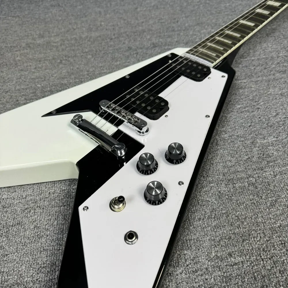 High Sound Quality Musical Instruments Black-white Flying-V Work Fine Feel Comfortable Guitar Rosewood Fingerboard
High Sound Quality Musical Instruments Black-white Flying-V Work Fine Feel Comfortable Guitar Rosewood Fingerboard