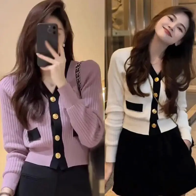 Korean Sle Women's V-Ne Knitted Sweater Jaet Long Sve Spring Faion Ladies' Premium Quali Knitwear
Korean Sle Women's V-Ne Knitted Sweater Jaet Long Sve Spring Faion Ladies' Premium Quali Knitwear
