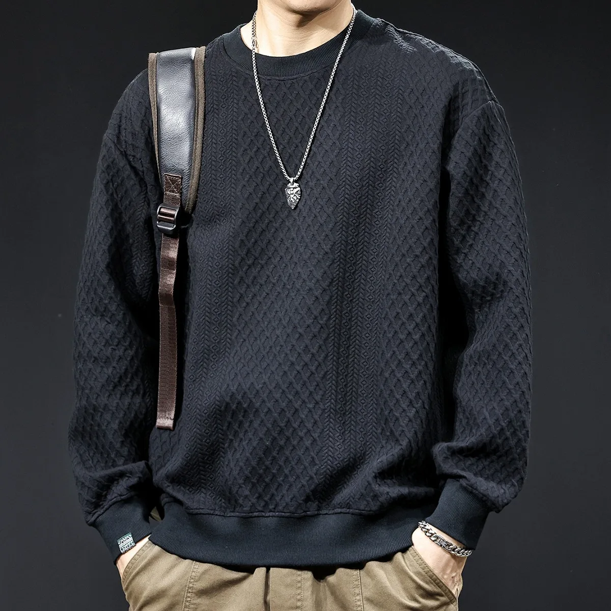 Мужская толстовка-худи большого размера (300 Pou) в американском стиле, весенне-осенняя, черная, с плотной подкладкой, износостойкая, надеваемая через голову.
Мужская толстовка-худи большого размера (300 Pou) в американском стиле, весенне-осенняя, черная, с плотной подкладкой, износостойкая, надеваемая через голову.