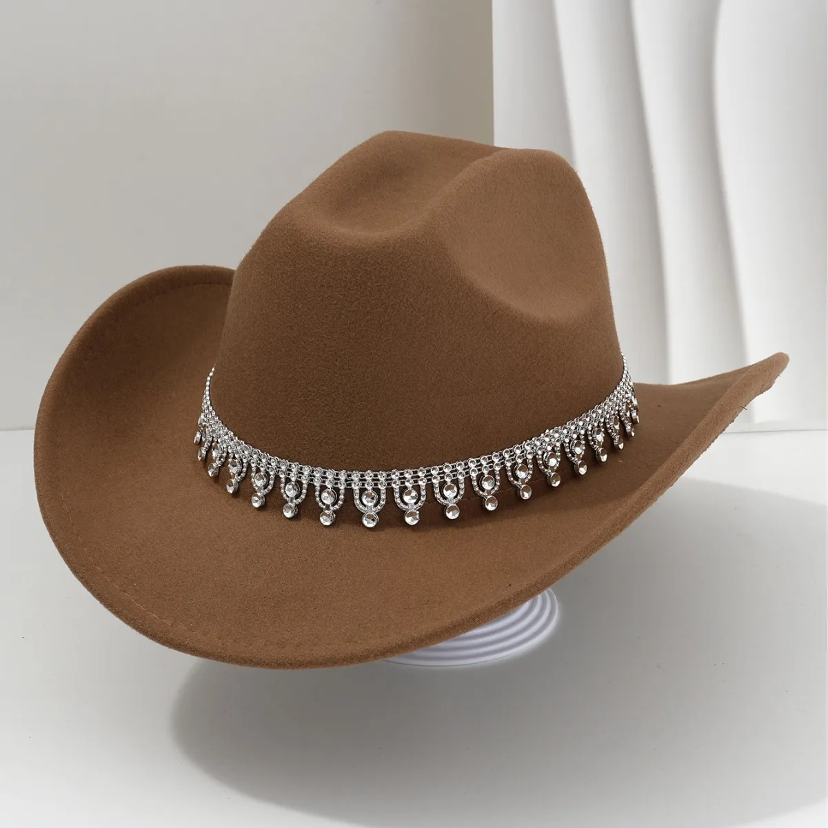 Ковбойская шляпа HongLuan Western Glitter с блестками и стразами для женского костюма ковбойки, винтажные ковбойские шляпы для женщин и аксессуары для мужчин в ковбойском стиле
Ковбойская шляпа HongLuan Western Glitter с блестками и стразами для женского костюма ковбойки, винтажные ковбойские шляпы для женщин и аксессуары для мужчин в ковбойском стиле