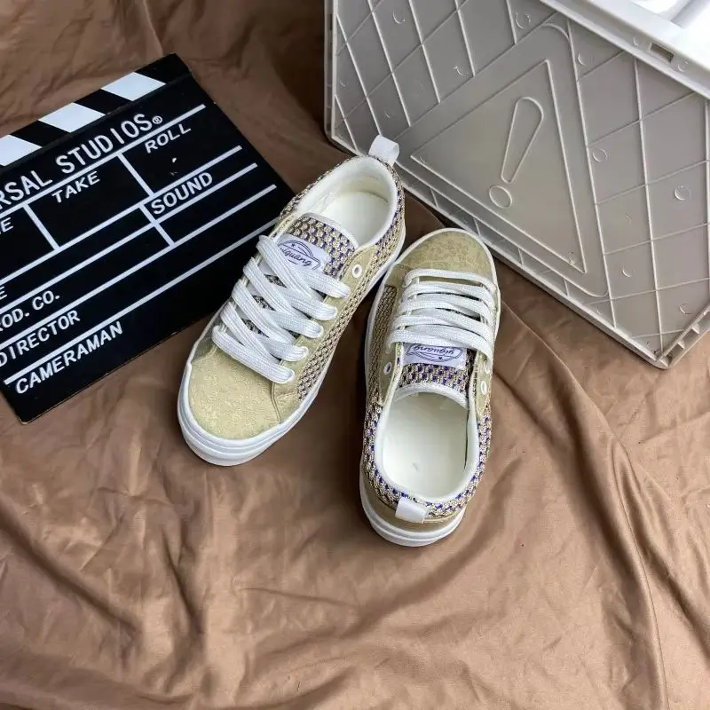 2026 vintage texture gold-colored jacquard board shoes for men, woven splicing low-top casual shoes, large size 36-48
2026 vintage texture gold-colored jacquard board shoes for men, woven splicing low-top casual shoes, large size 36-48
