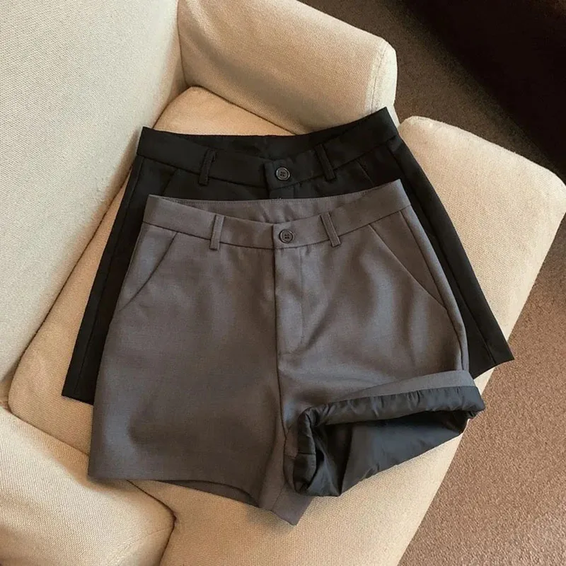 2024 Summer Black Office Suit Shorts Woman Casual Fashion High Waist Wide Leg Shorts Women Chic All Match Gray Outwear Short
2024 Summer Black Office Suit Shorts Woman Casual Fashion High Waist Wide Leg Shorts Women Chic All Match Gray Outwear Short